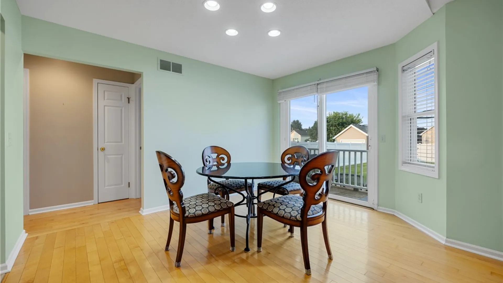 Property at 81 Venetia View Circle, Greece, NY 14626 12