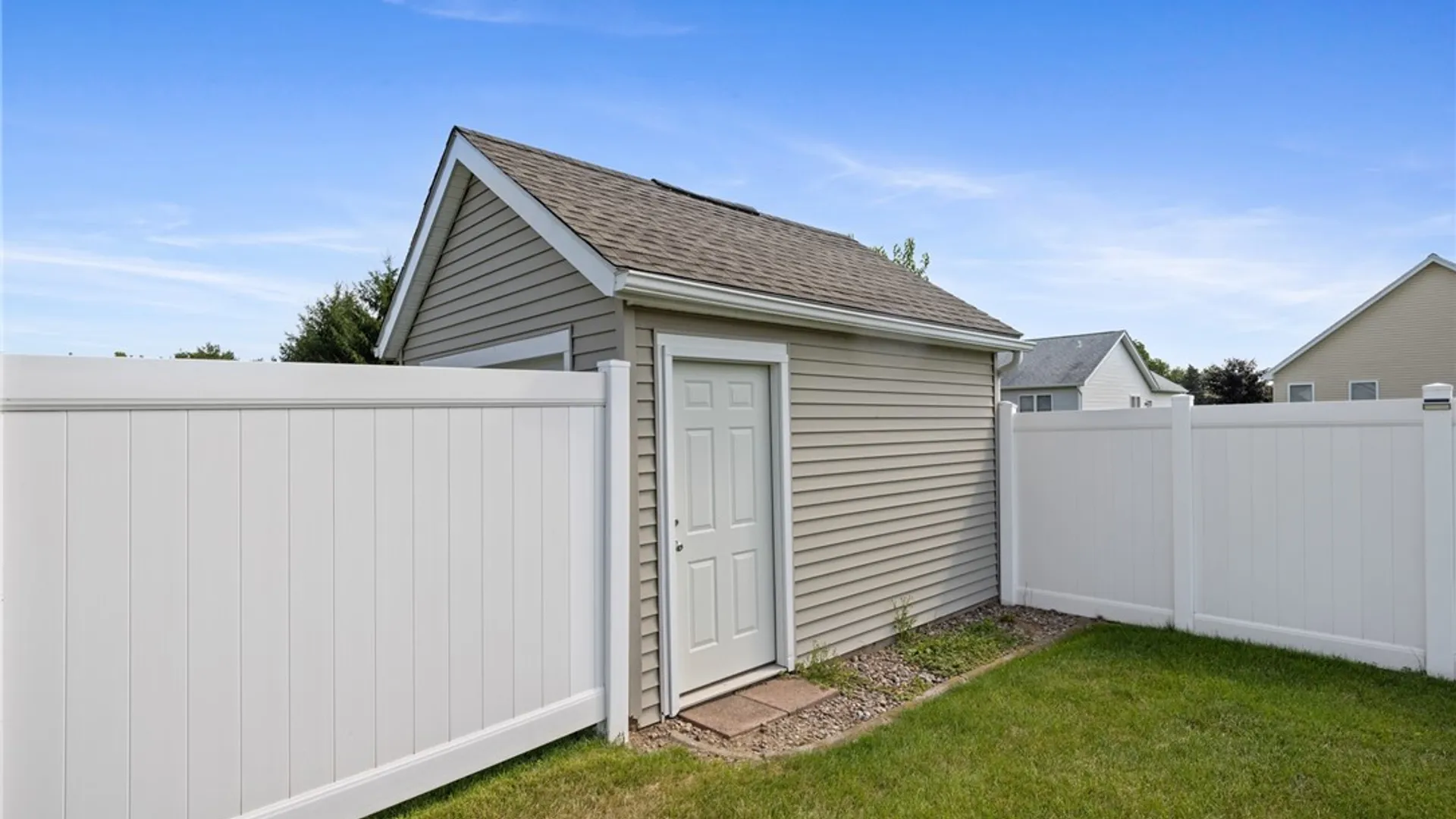 Property at 81 Venetia View Circle, Greece, NY 14626 35
