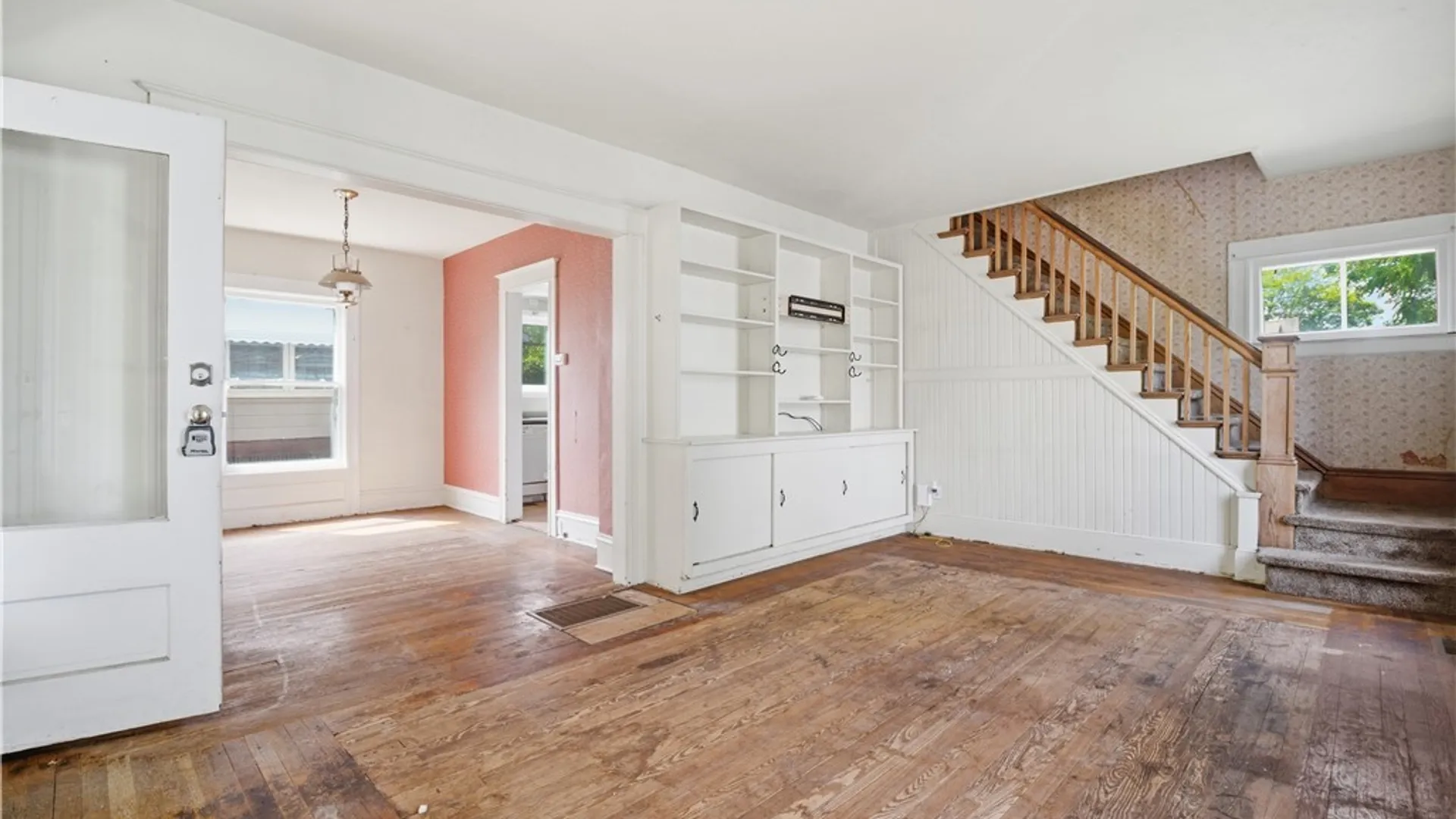 Property at 14 Glenview Avenue, Jamestown, NY 14701 8