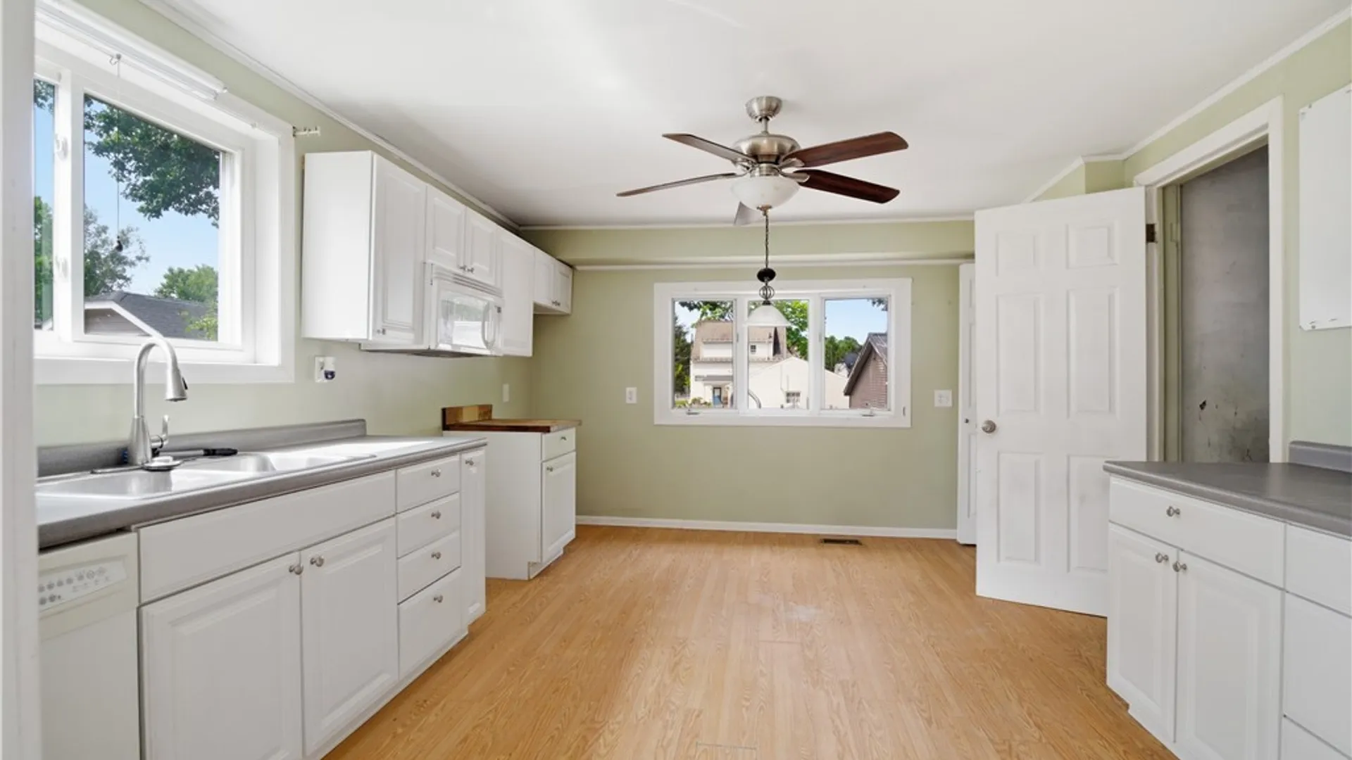 Property at 14 Glenview Avenue, Jamestown, NY 14701 10