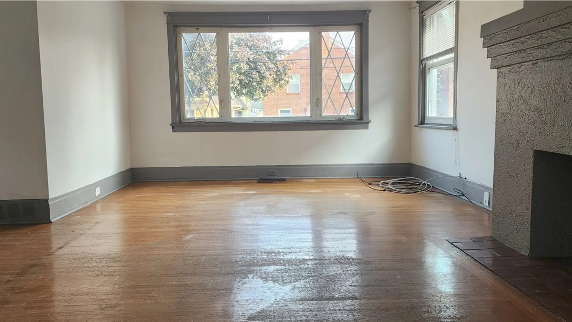 Property at 22 Fernhill Avenue, Buffalo, NY 14215 4