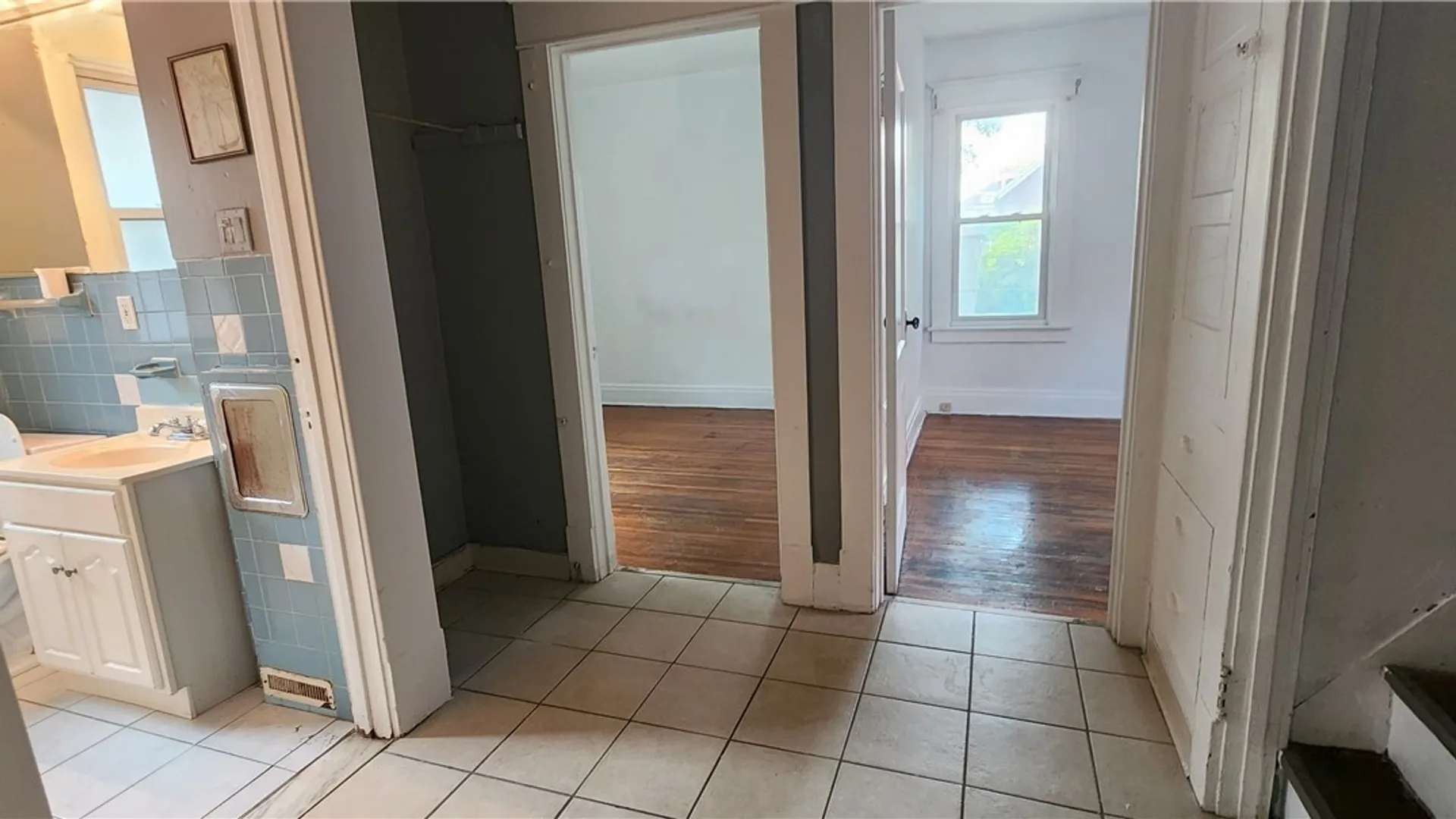 Property at 22 Fernhill Avenue, Buffalo, NY 14215 9