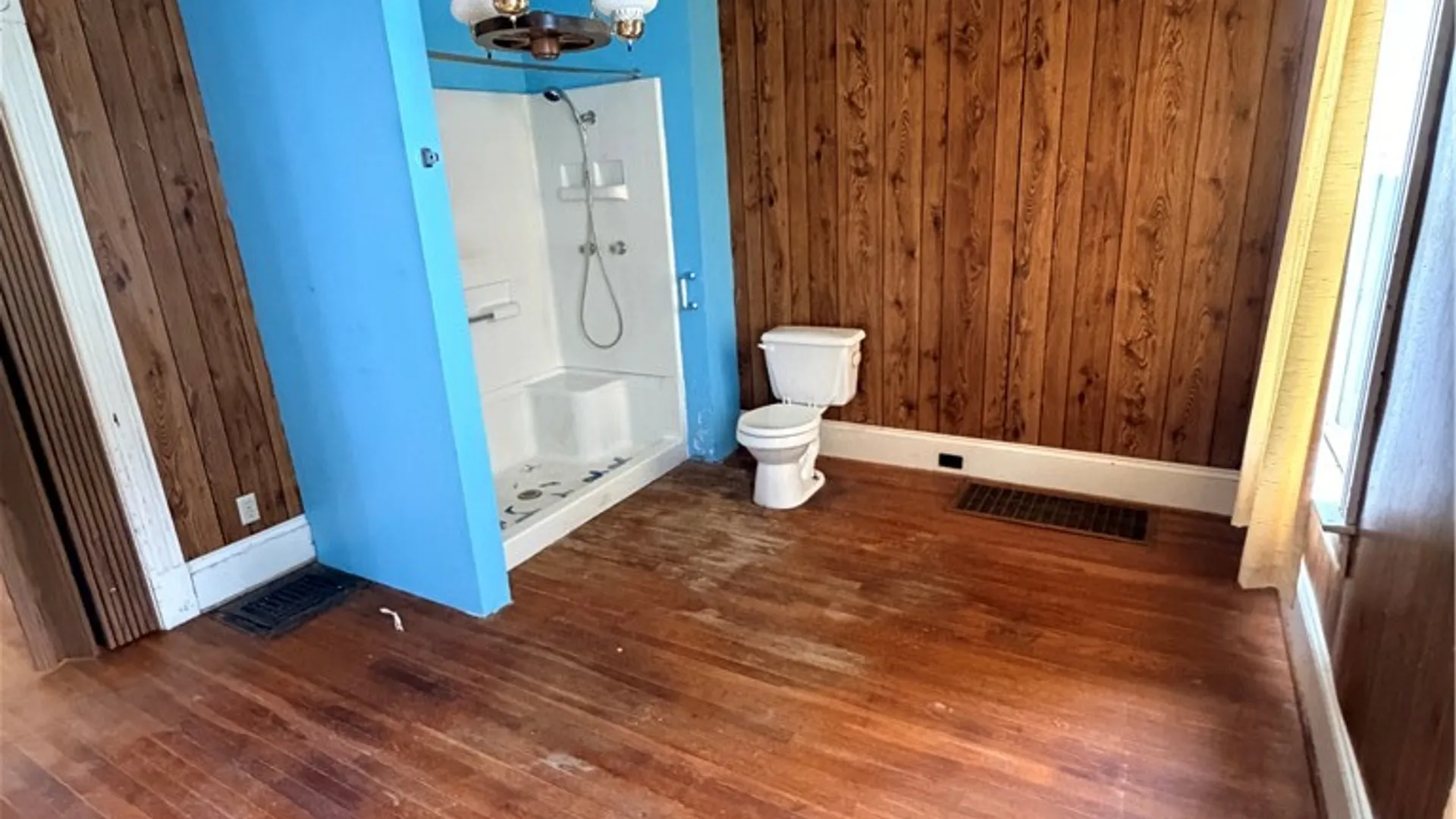 Property at 219 Kingsbury Avenue, Elmira City, NY 14901 6