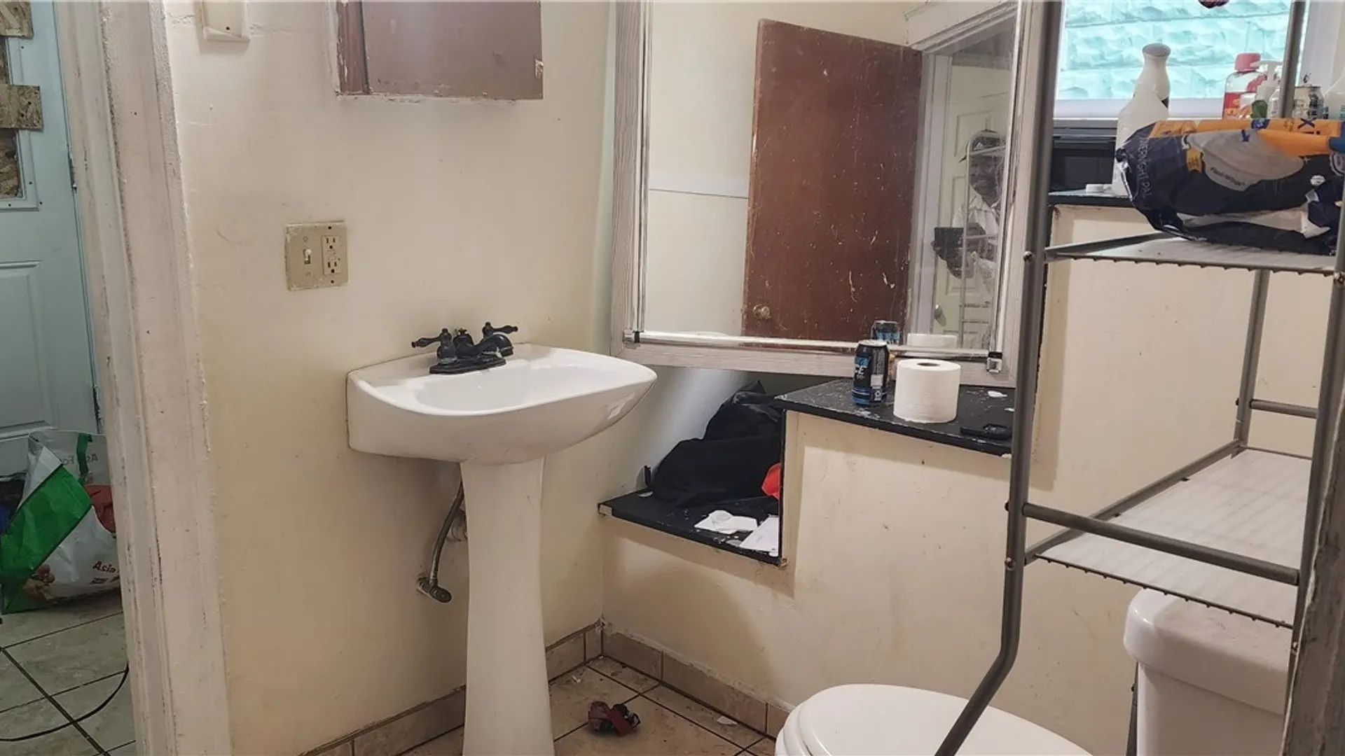 Property at 1806 Ferry Avenue, Niagara Falls, NY 14301 6