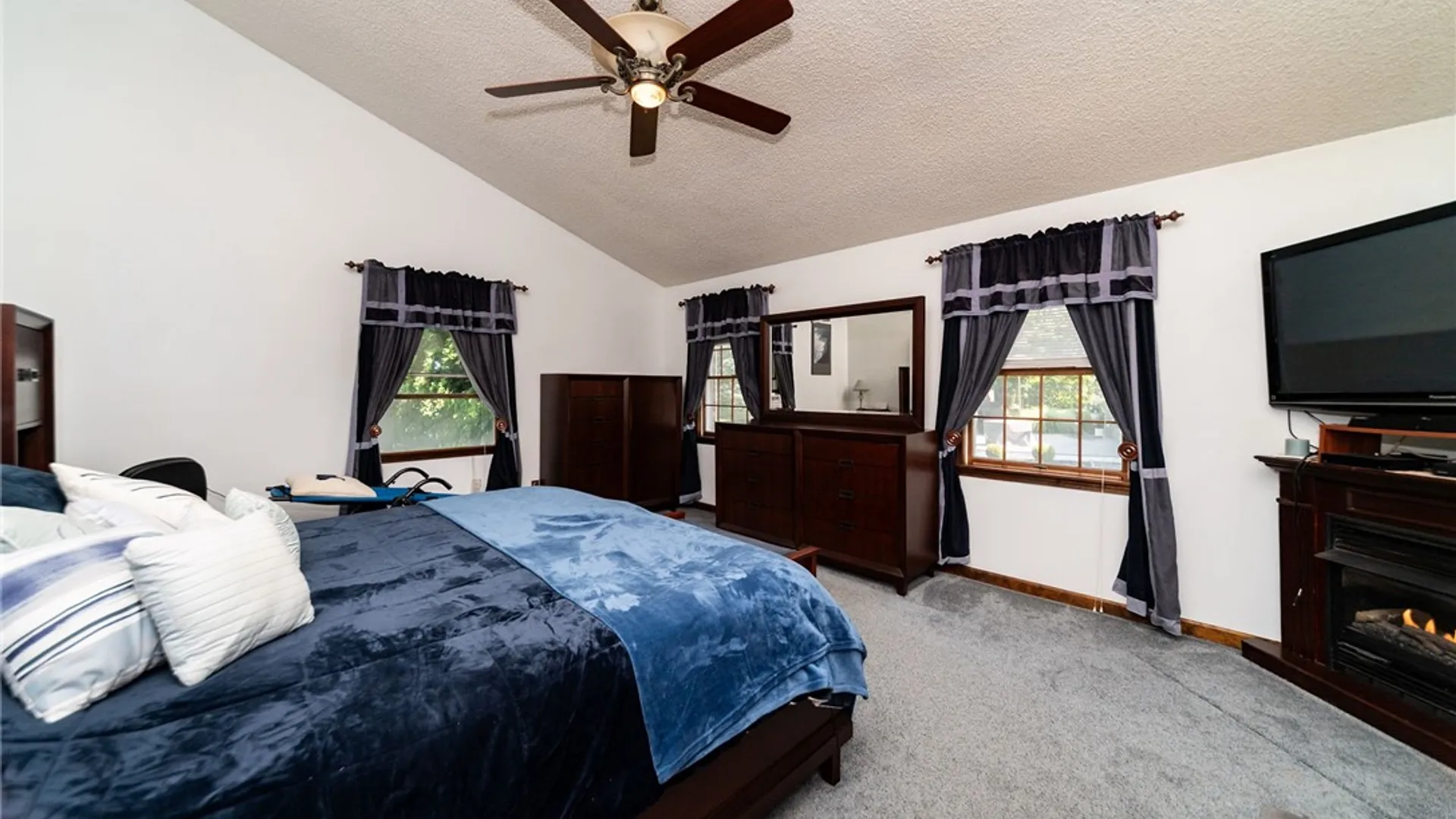 Property at 201 Naramore Drive, Batavia City, NY 14020 15