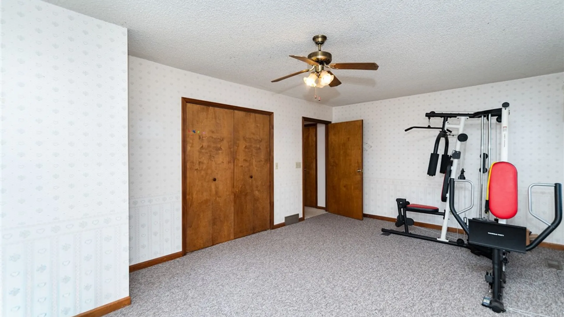 Property at 201 Naramore Drive, Batavia City, NY 14020 23