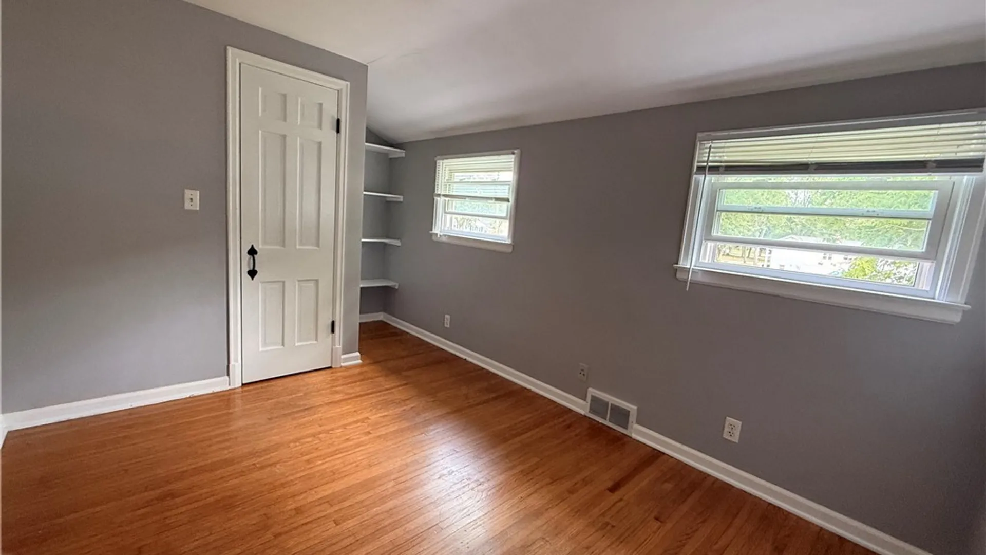Property at 23 Millbrook Court, Amherst, NY 14221 14