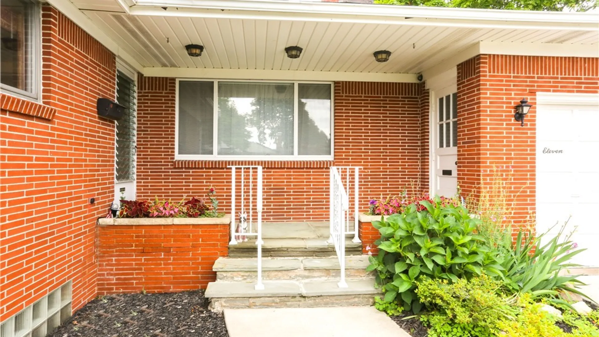 Property at 11 Hunting Road, Cheektowaga, NY 14215 2