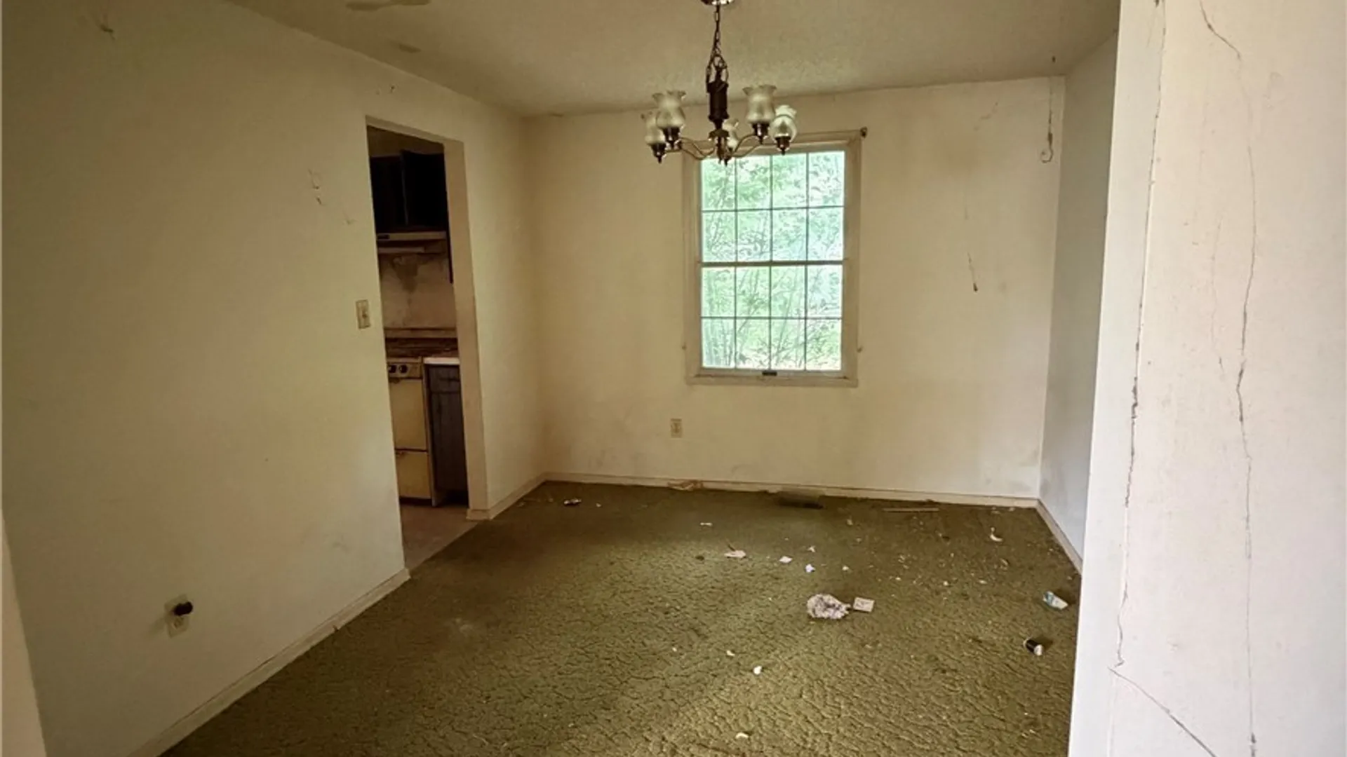 Property at 5092 Rogers Road, Hamburg, NY 14075 3