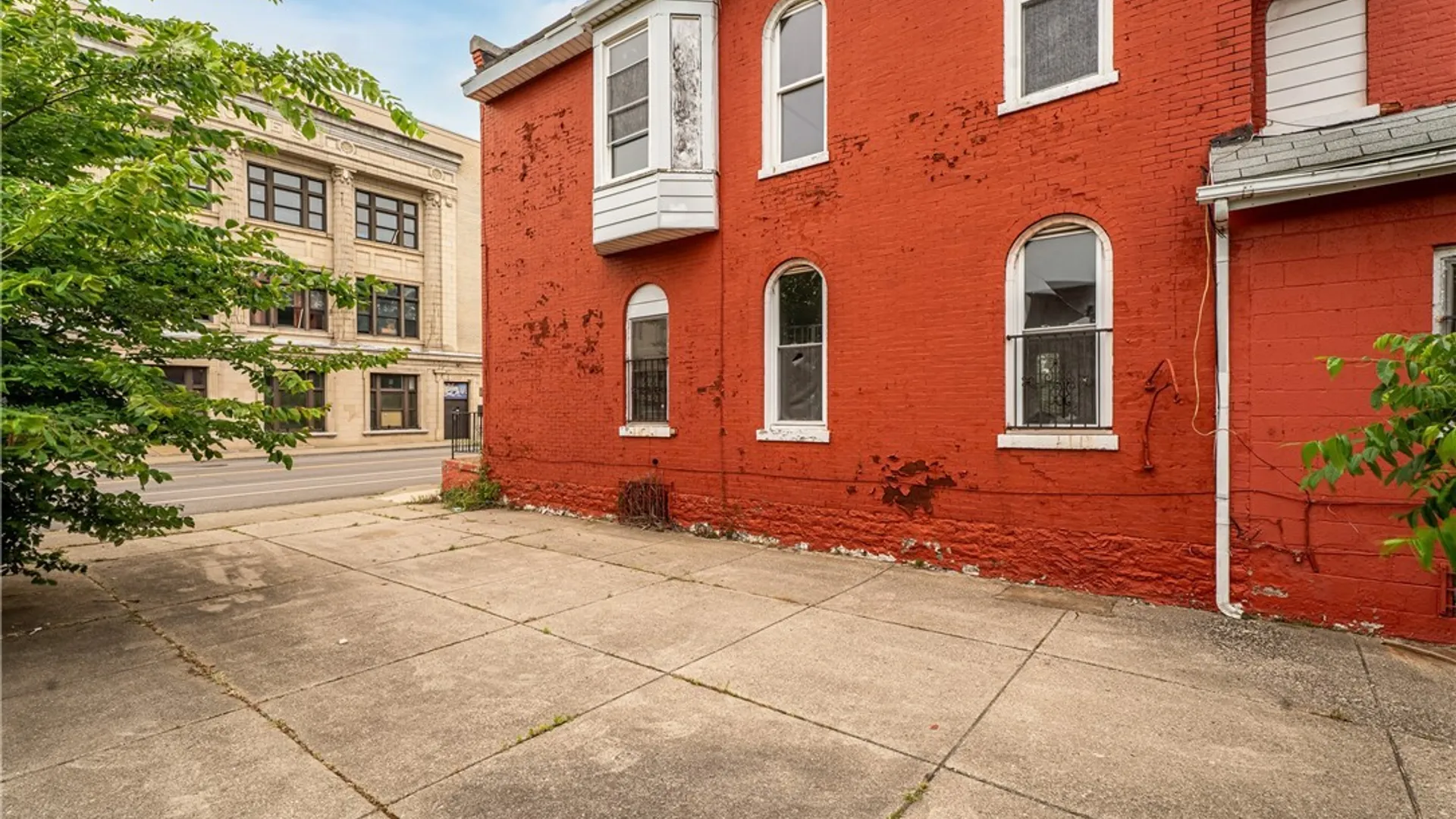 Property at 559 Genesee Street, Buffalo, NY 14204 3