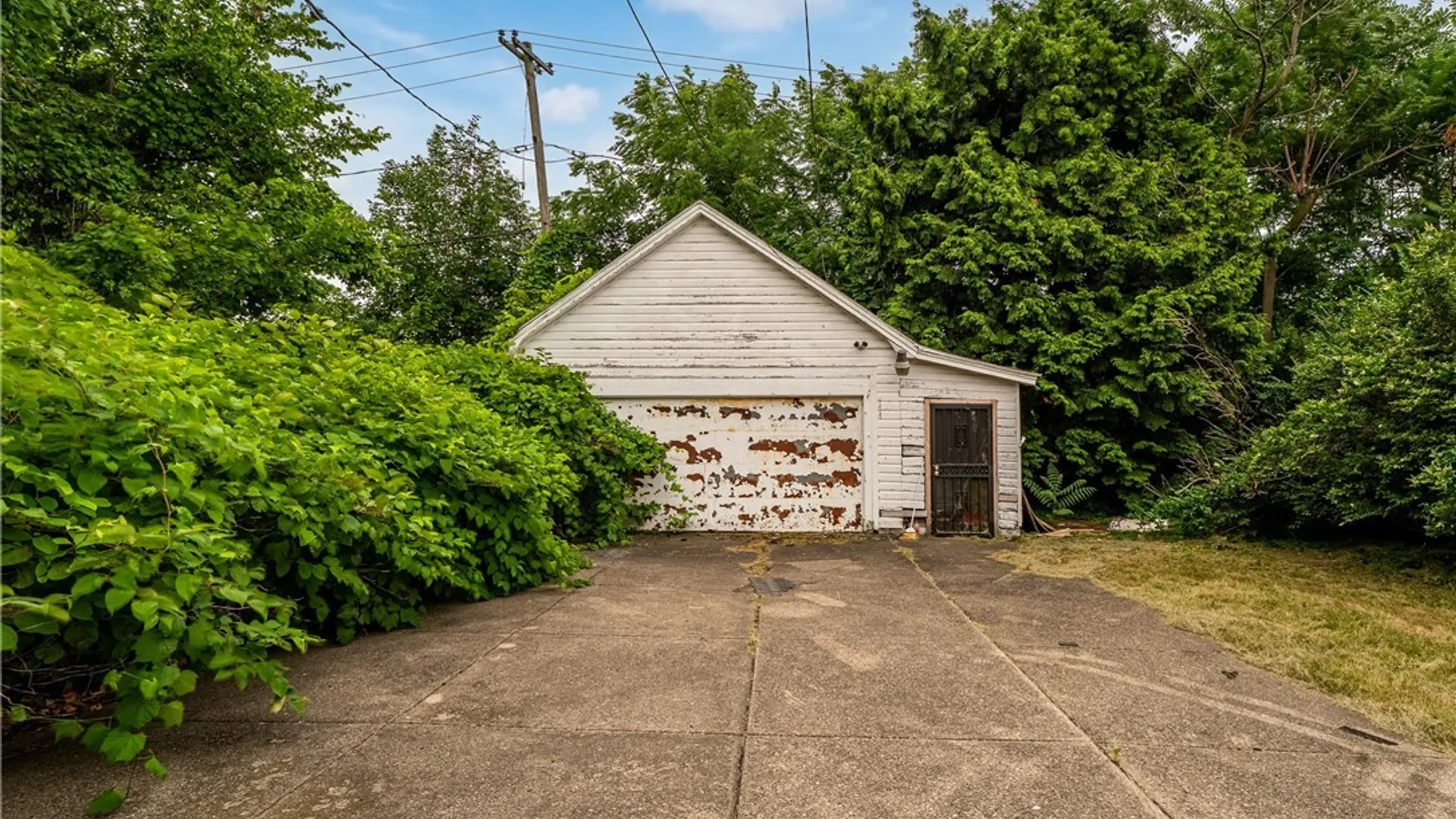 Property at 559 Genesee Street, Buffalo, NY 14204 10