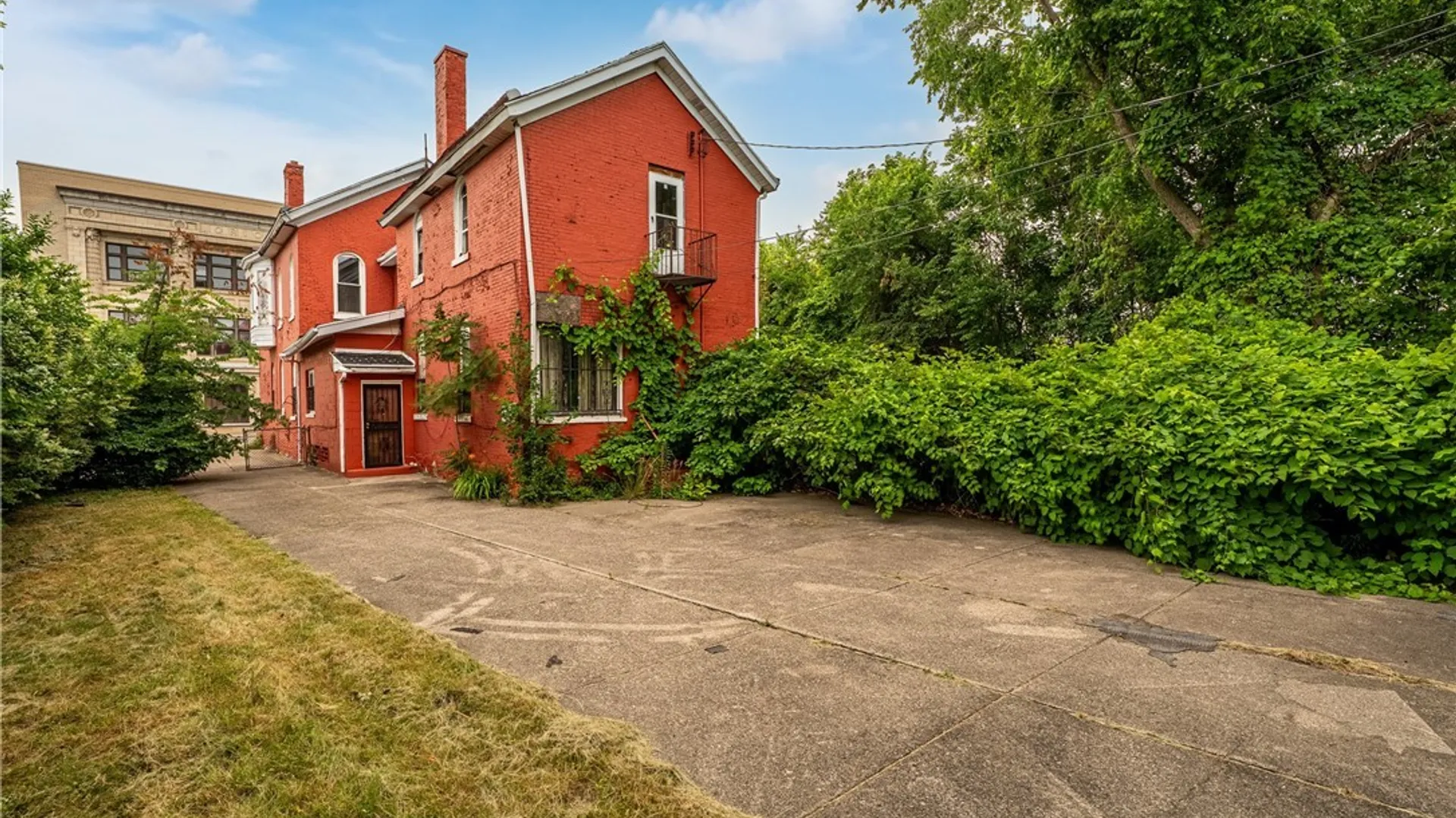 Property at 559 Genesee Street, Buffalo, NY 14204 11