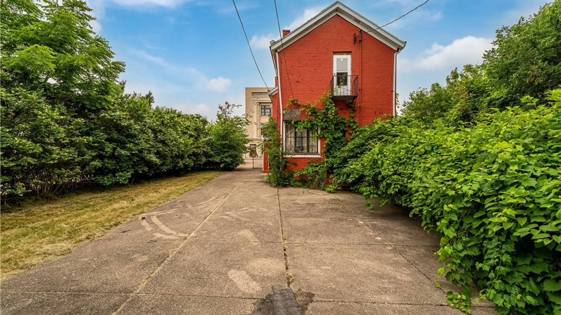Property at 559 Genesee Street, Buffalo, NY 14204 12