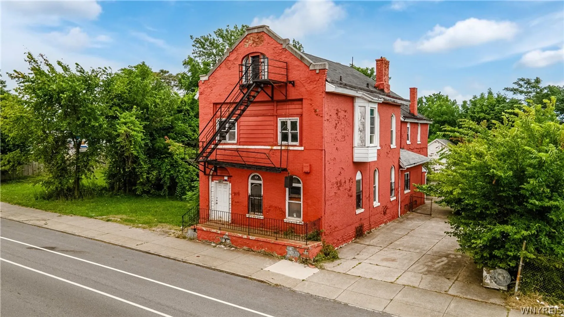 Property at 559 Genesee Street, Buffalo, NY 14204 13