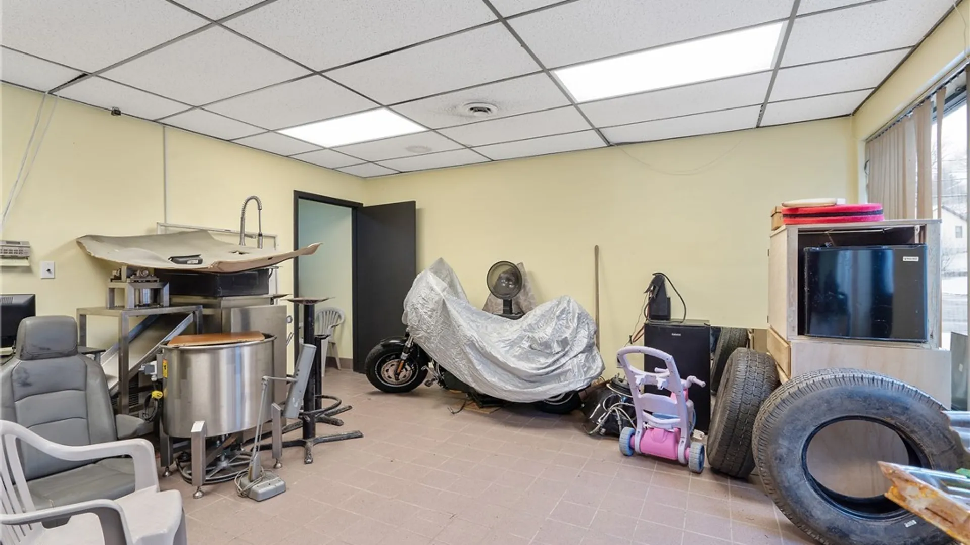 Property at 2500 Burnet Ave, Syracuse, NY 13206 13