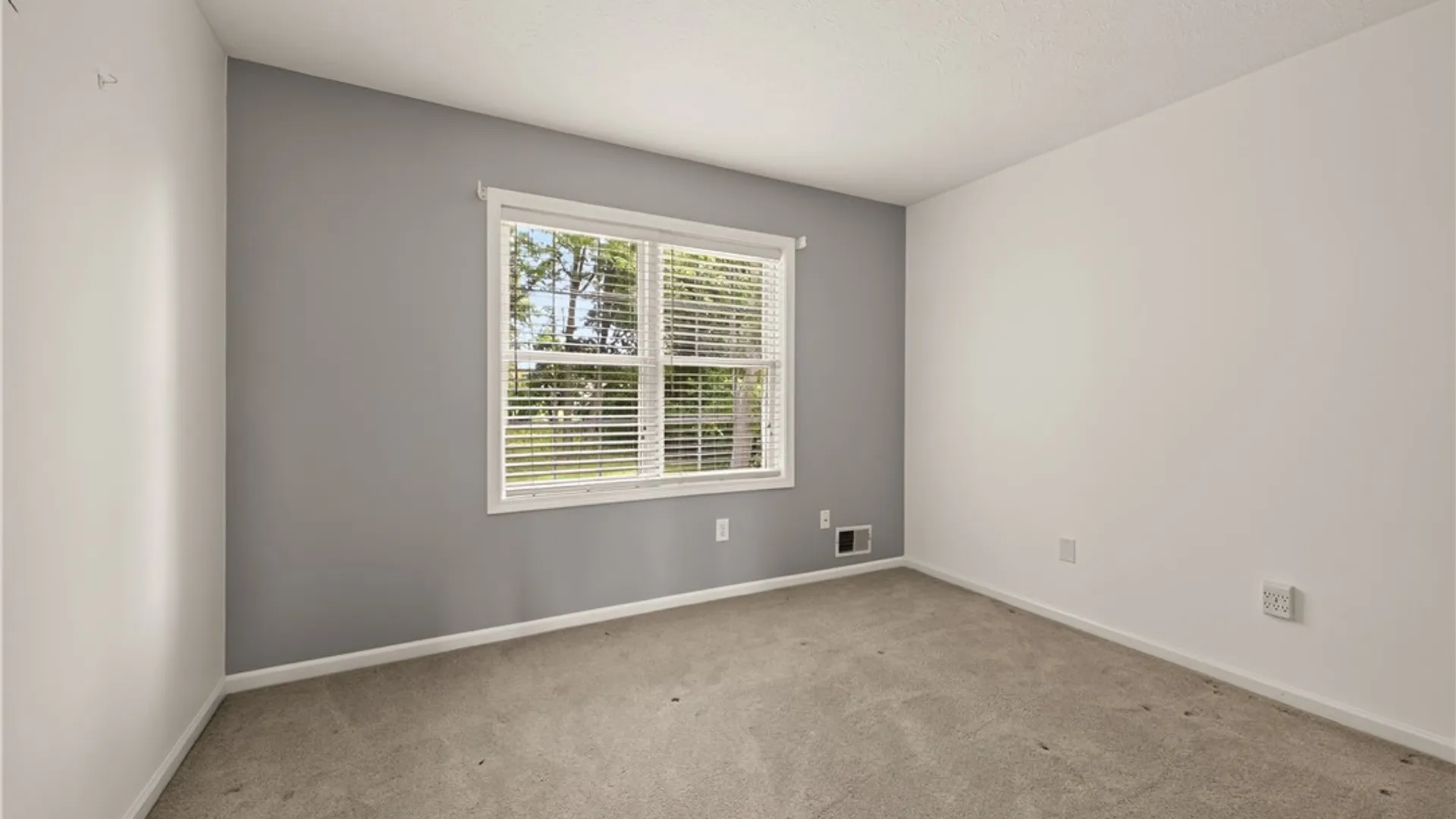 Property at 23 Pen Web Park Circle, Penfield, NY 14580 23