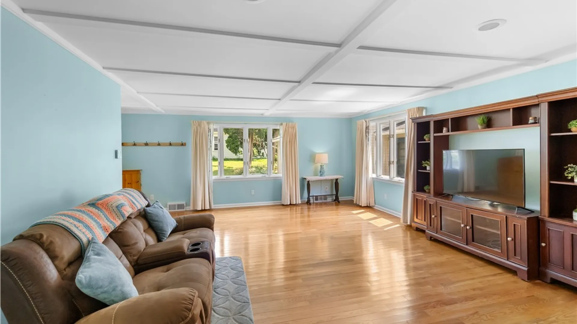 Property at 6 Parkway Drive, Lysander, NY 13027 3