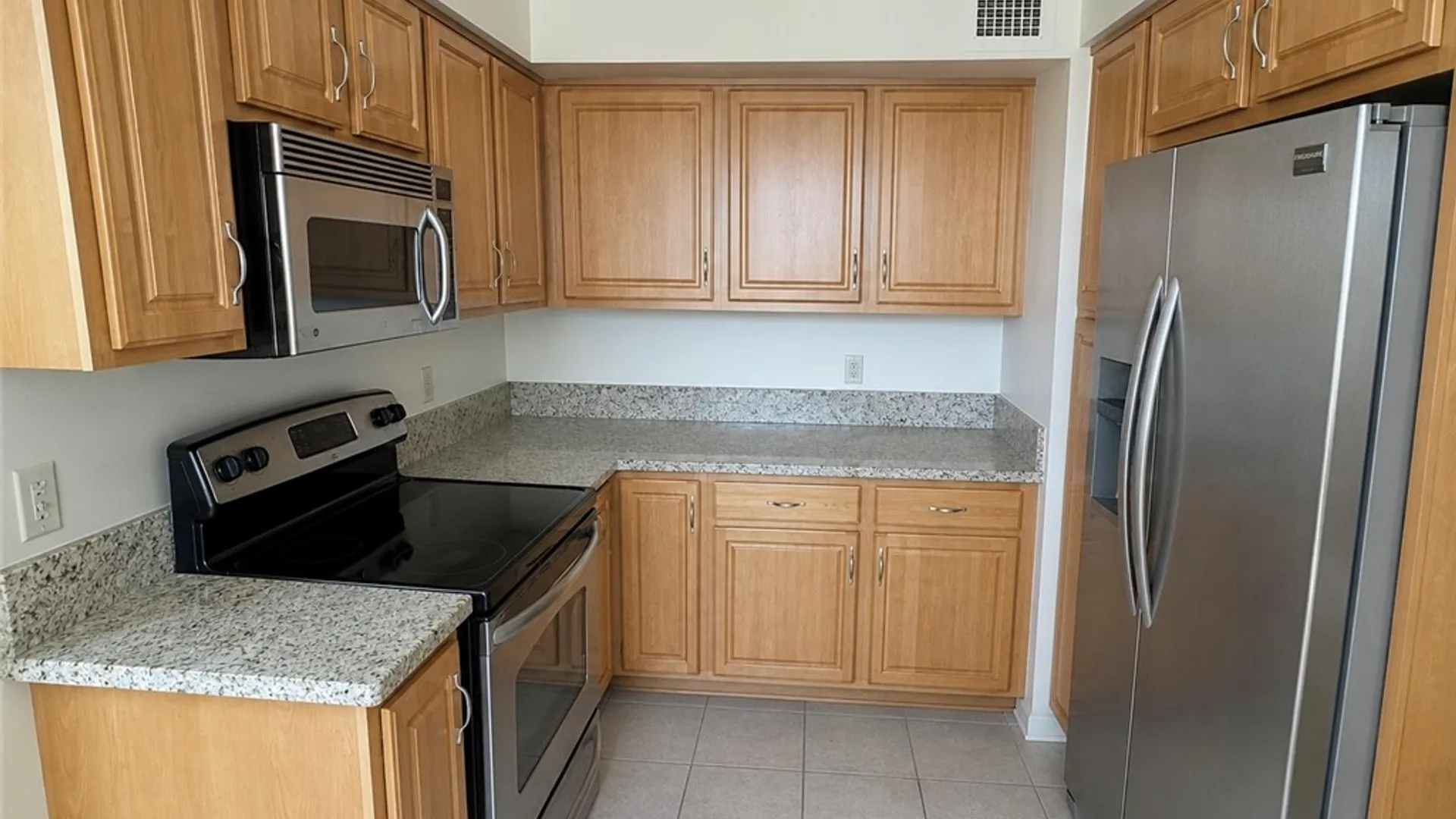 Property at 2505 East Avenue, Brighton, NY 14610 7