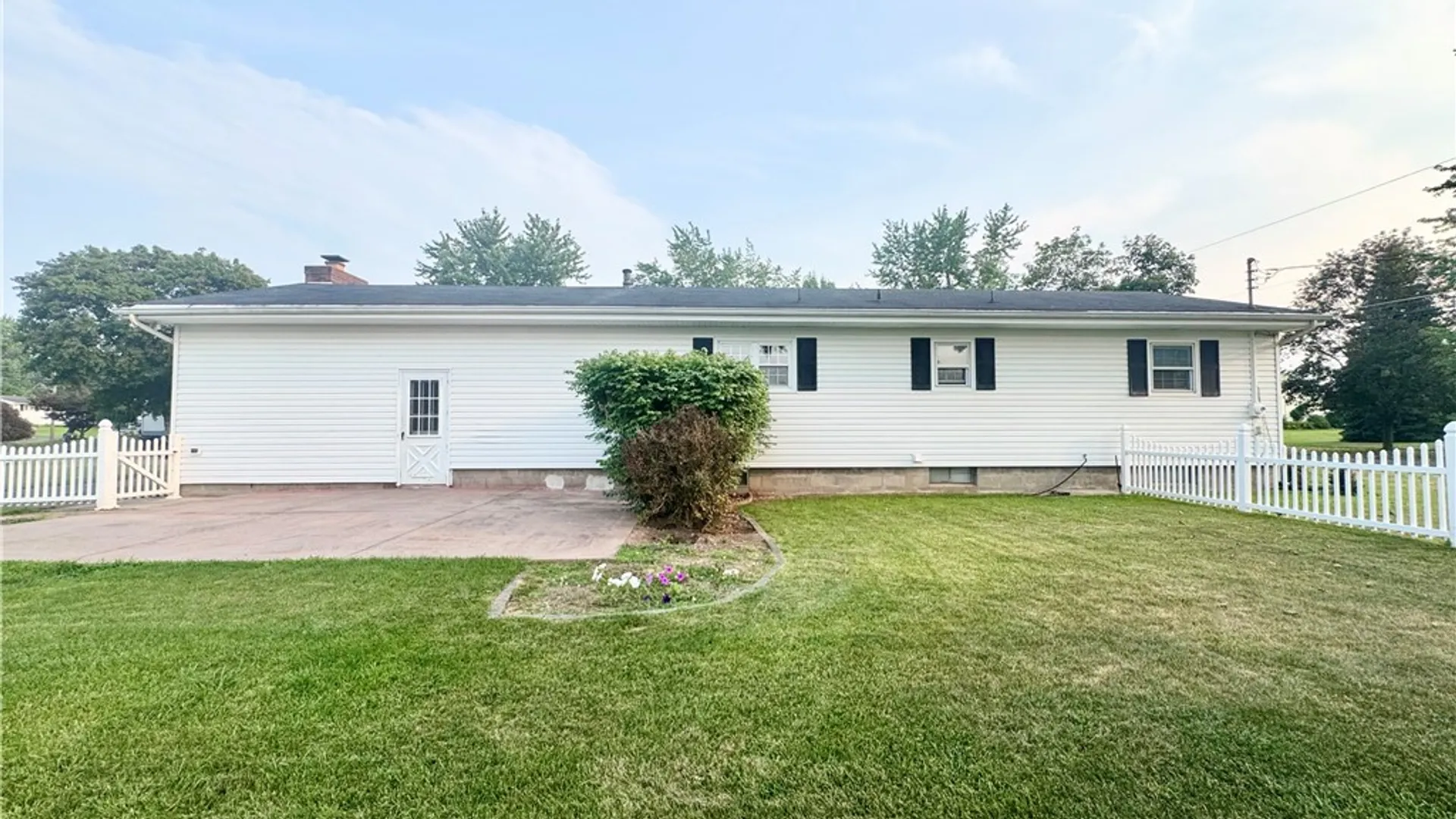 Property at 11 Cottrell Street, Auburn, NY 13021 23