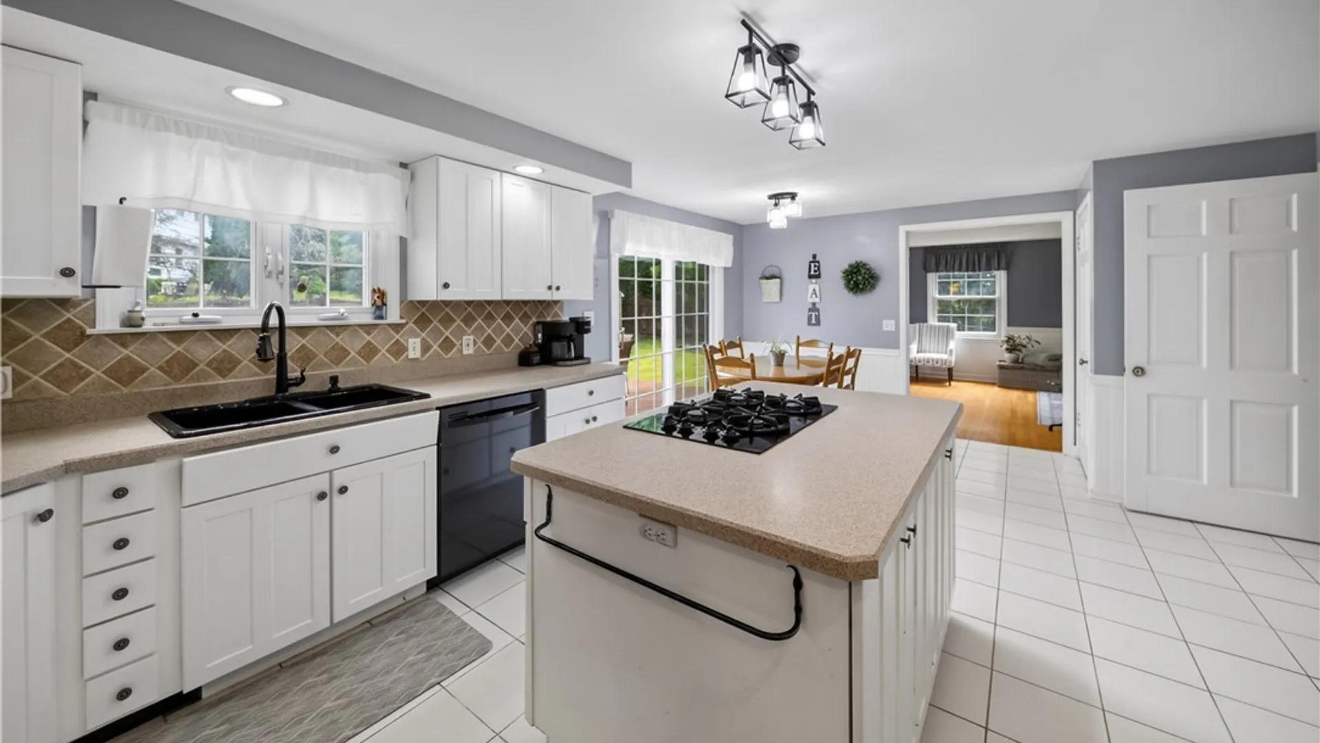 Property at 4831 Candy Lane, Manlius, NY 13104 8
