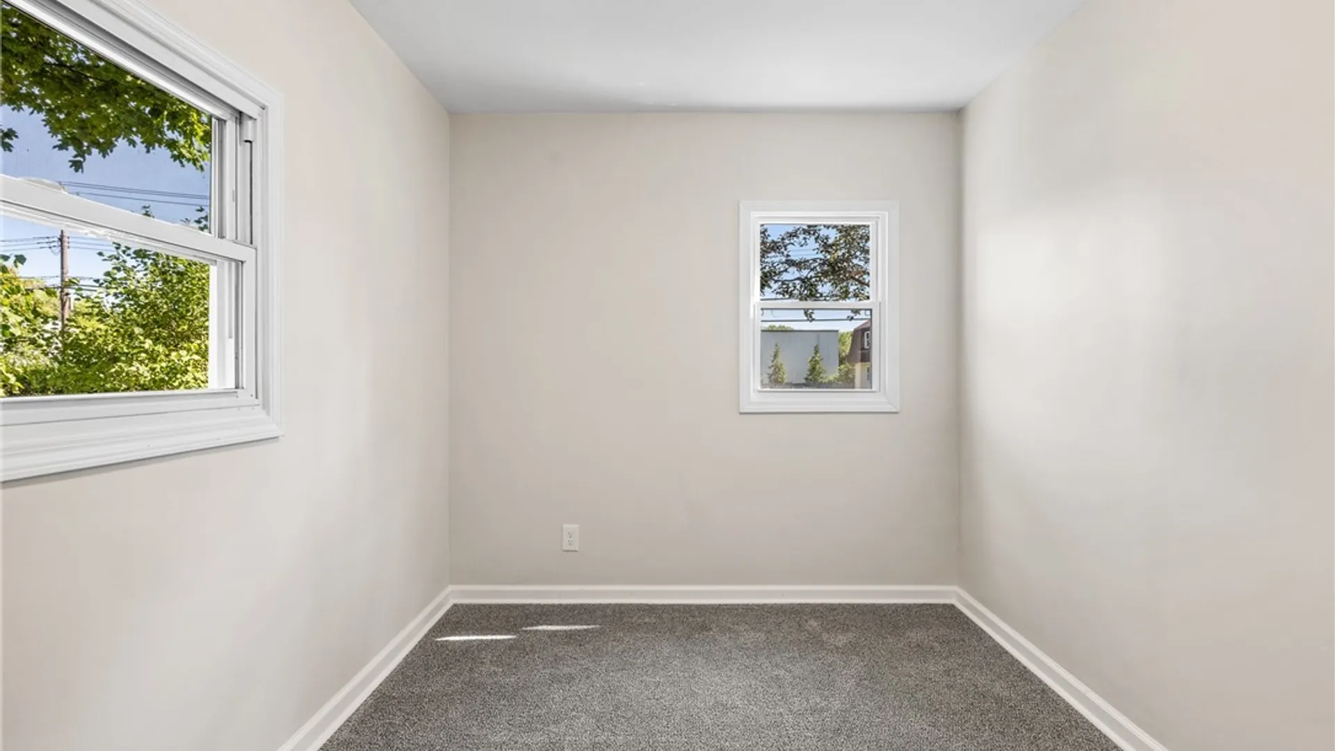 Property at 180 Summit Avenue, Orchard Park, NY 14127 28
