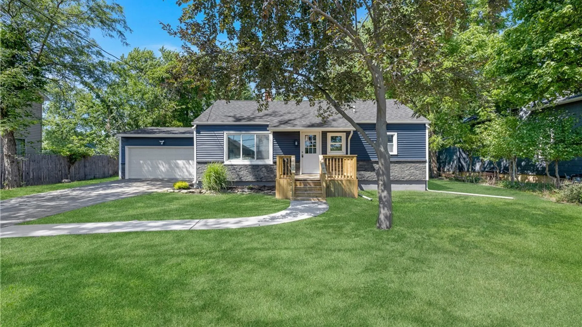 Property at 180 Summit Avenue, Orchard Park, NY 14127 2