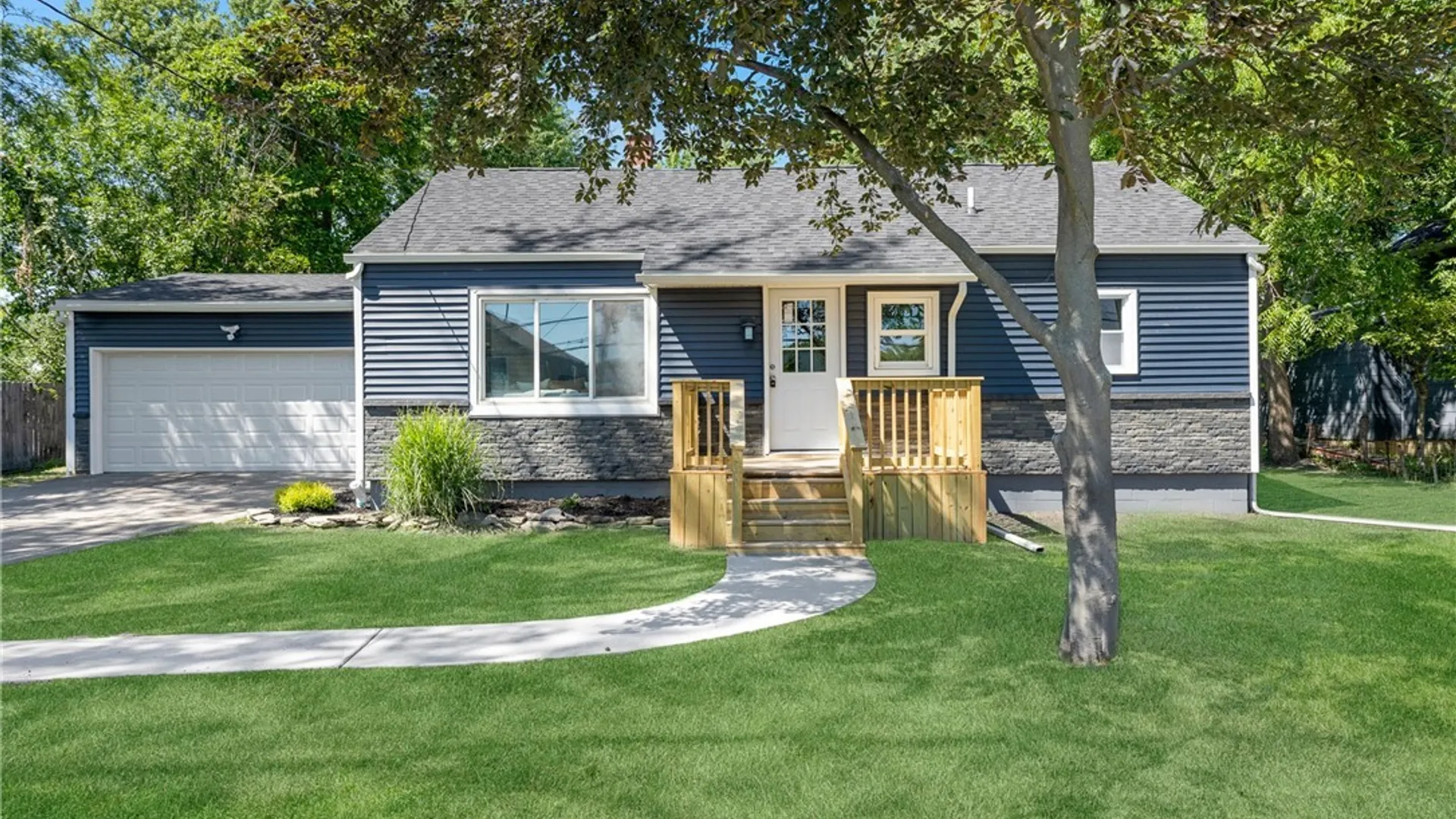 Property at 180 Summit Avenue, Orchard Park, NY 14127 3