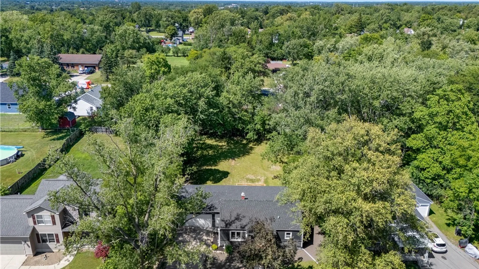 Property at 180 Summit Avenue, Orchard Park, NY 14127 16