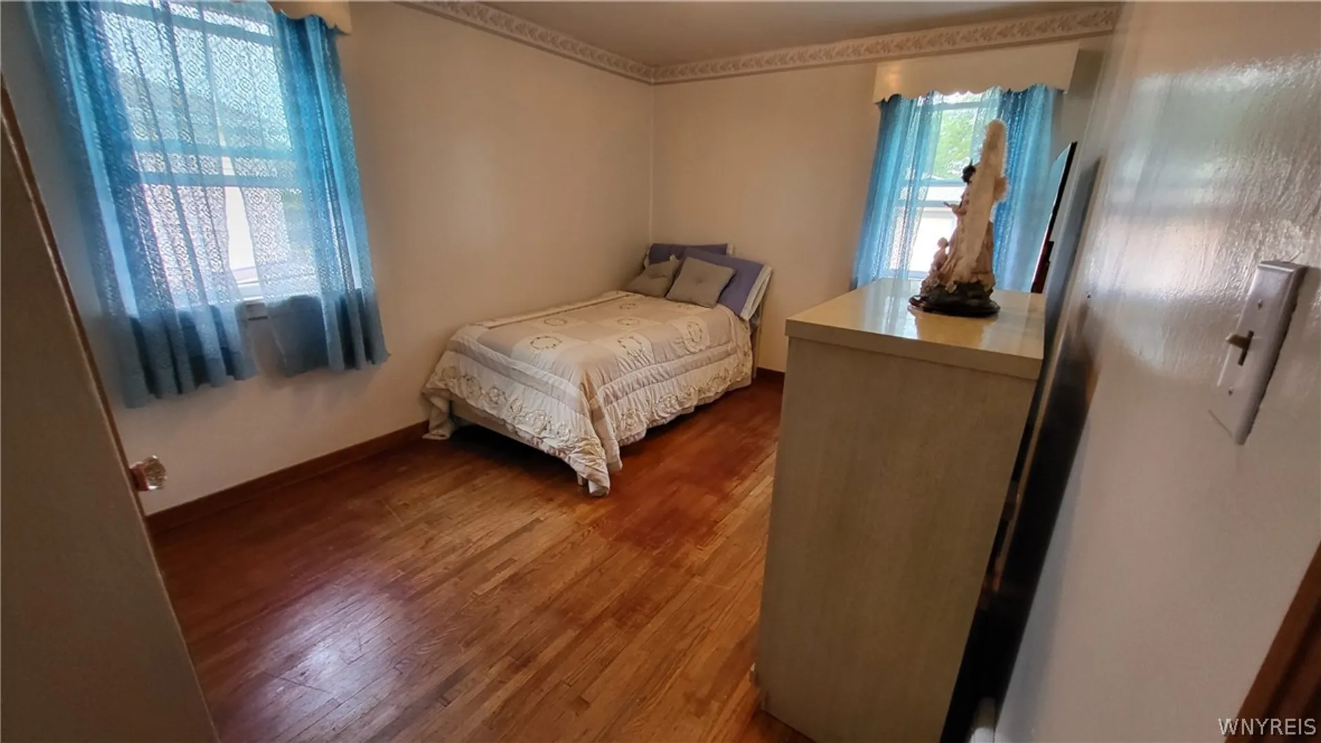 Property at 12 Rossler Avenue, Cheektowaga, NY 14206 15
