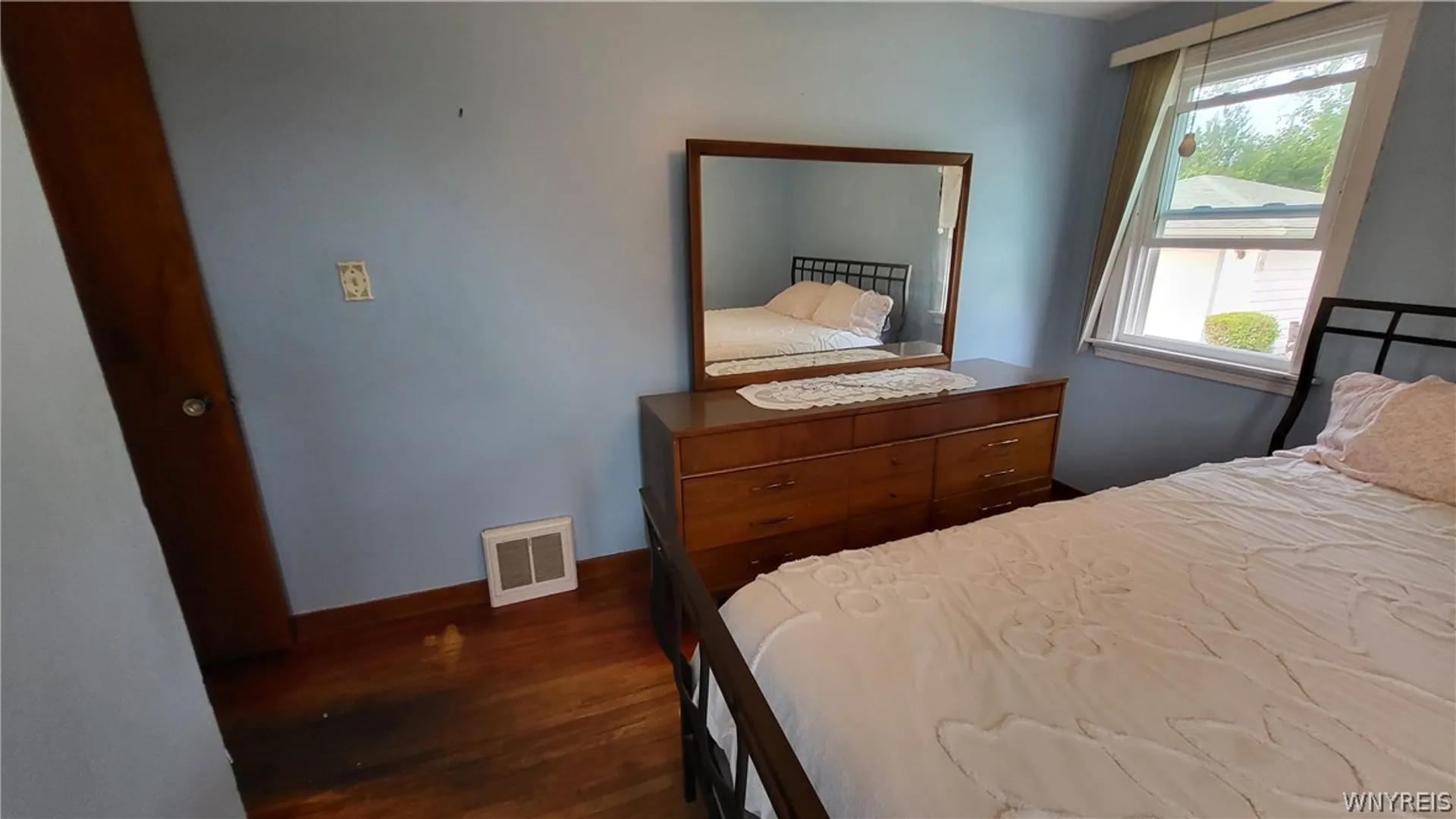 Property at 12 Rossler Avenue, Cheektowaga, NY 14206 14