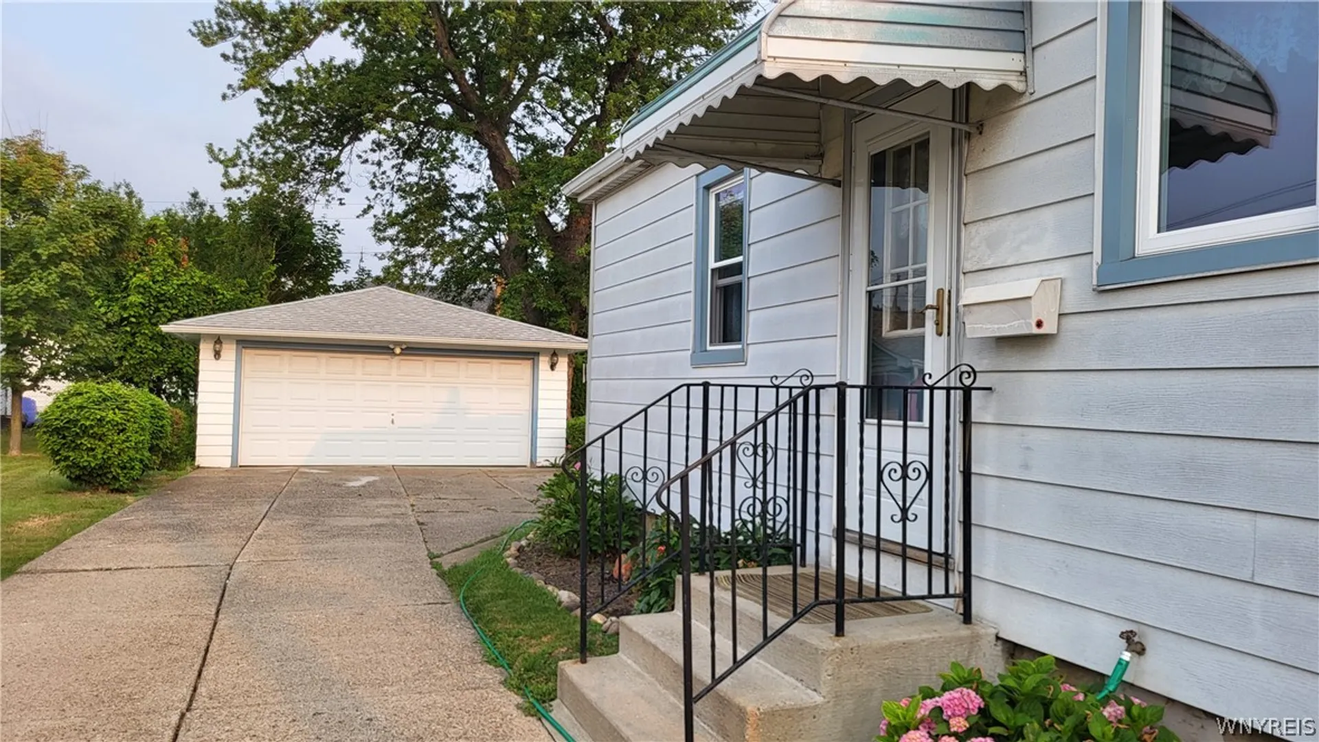 Property at 12 Rossler Avenue, Cheektowaga, NY 14206 3