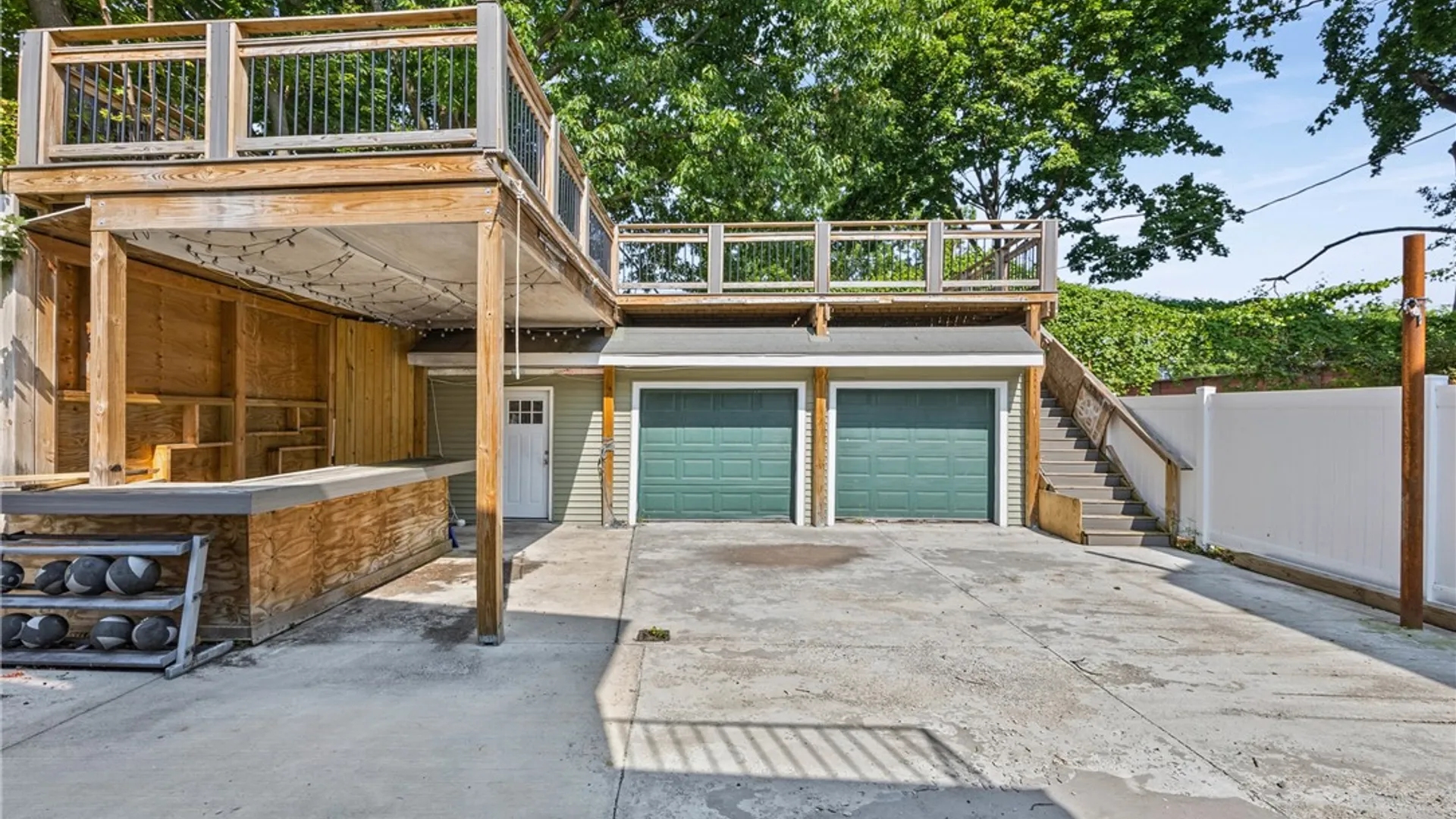 Property at 186 Hollenbeck Street, Rochester, NY 14621 32
