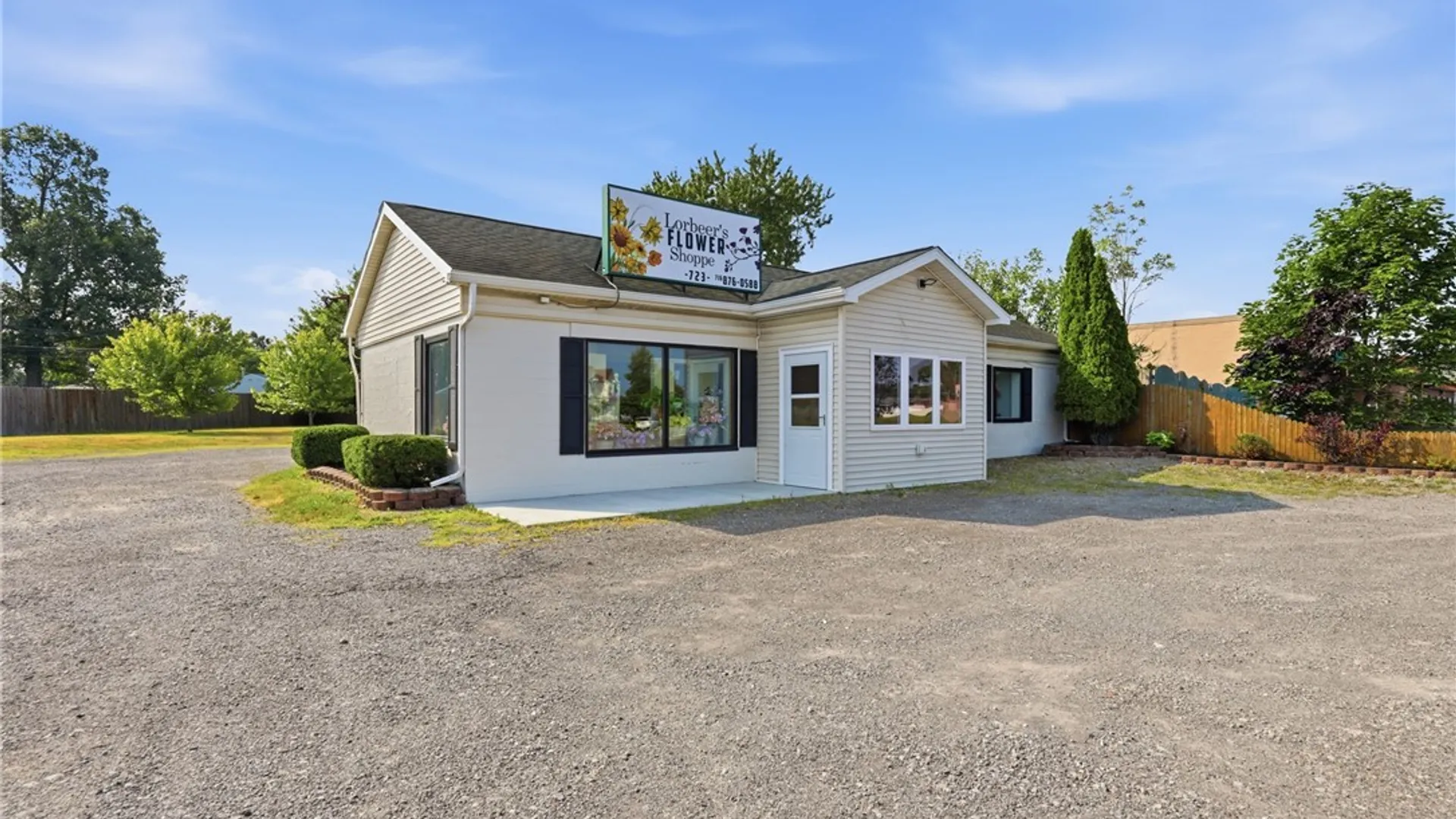 Property at 723 Sheridan Drive, Tonawanda, NY 14150 2