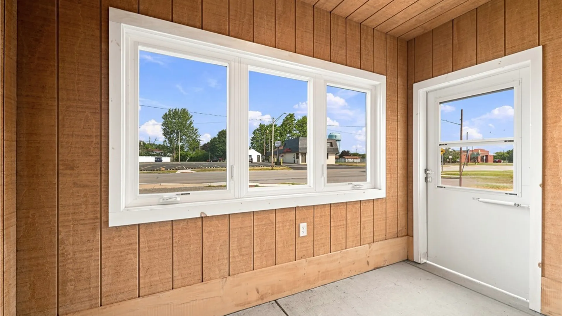 Property at 723 Sheridan Drive, Tonawanda, NY 14150 4