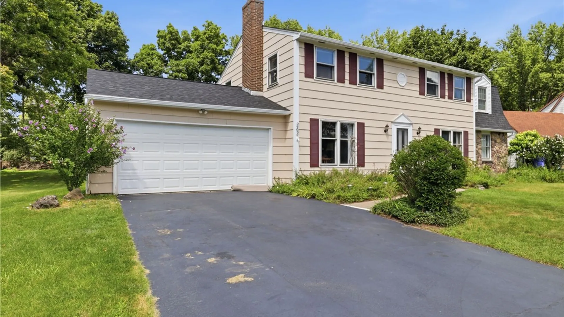 Property at 262 Hillary Lane, Penfield, NY 14526 2