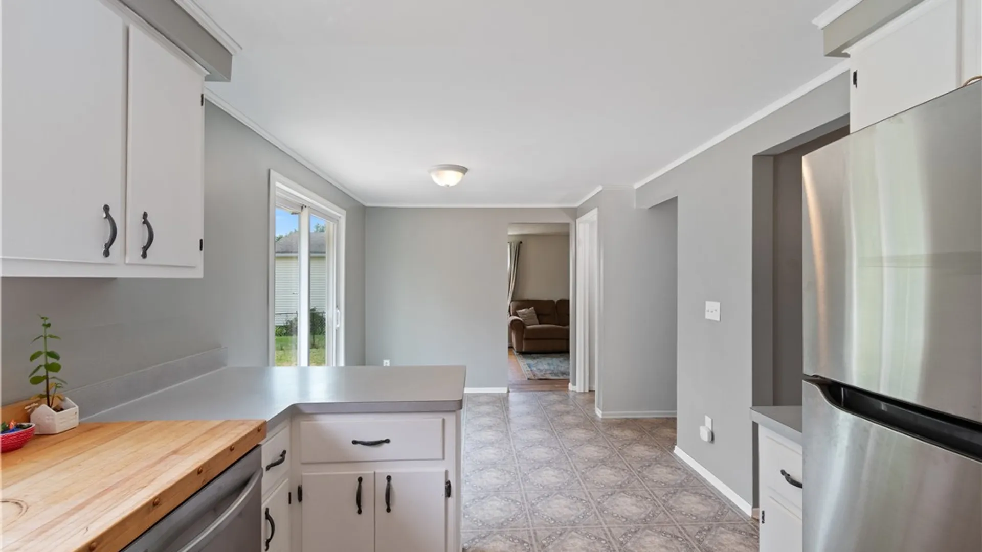 Property at 7 Jupiter Way, Macedon, NY 14502 12
