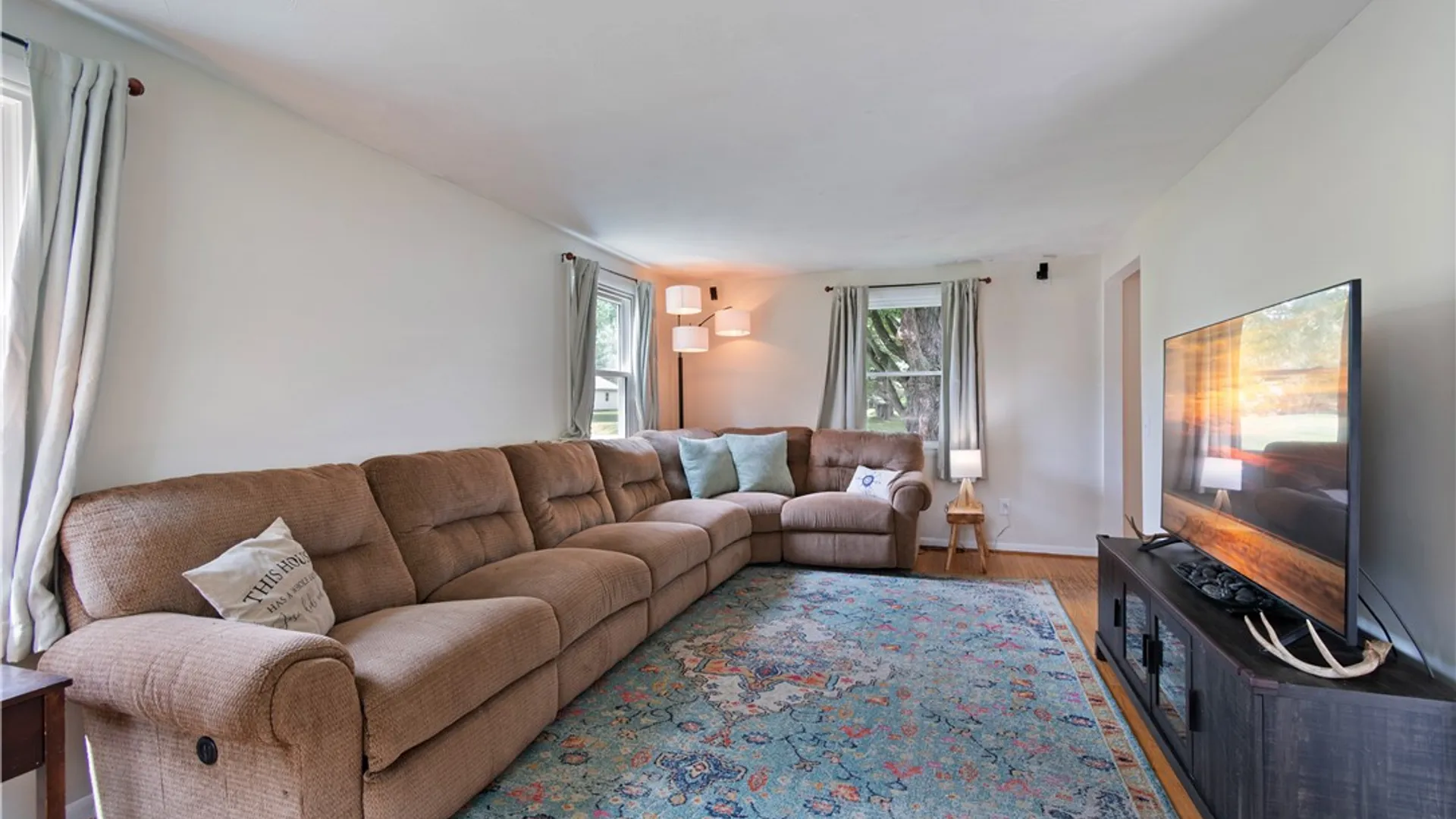 Property at 7 Jupiter Way, Macedon, NY 14502 16