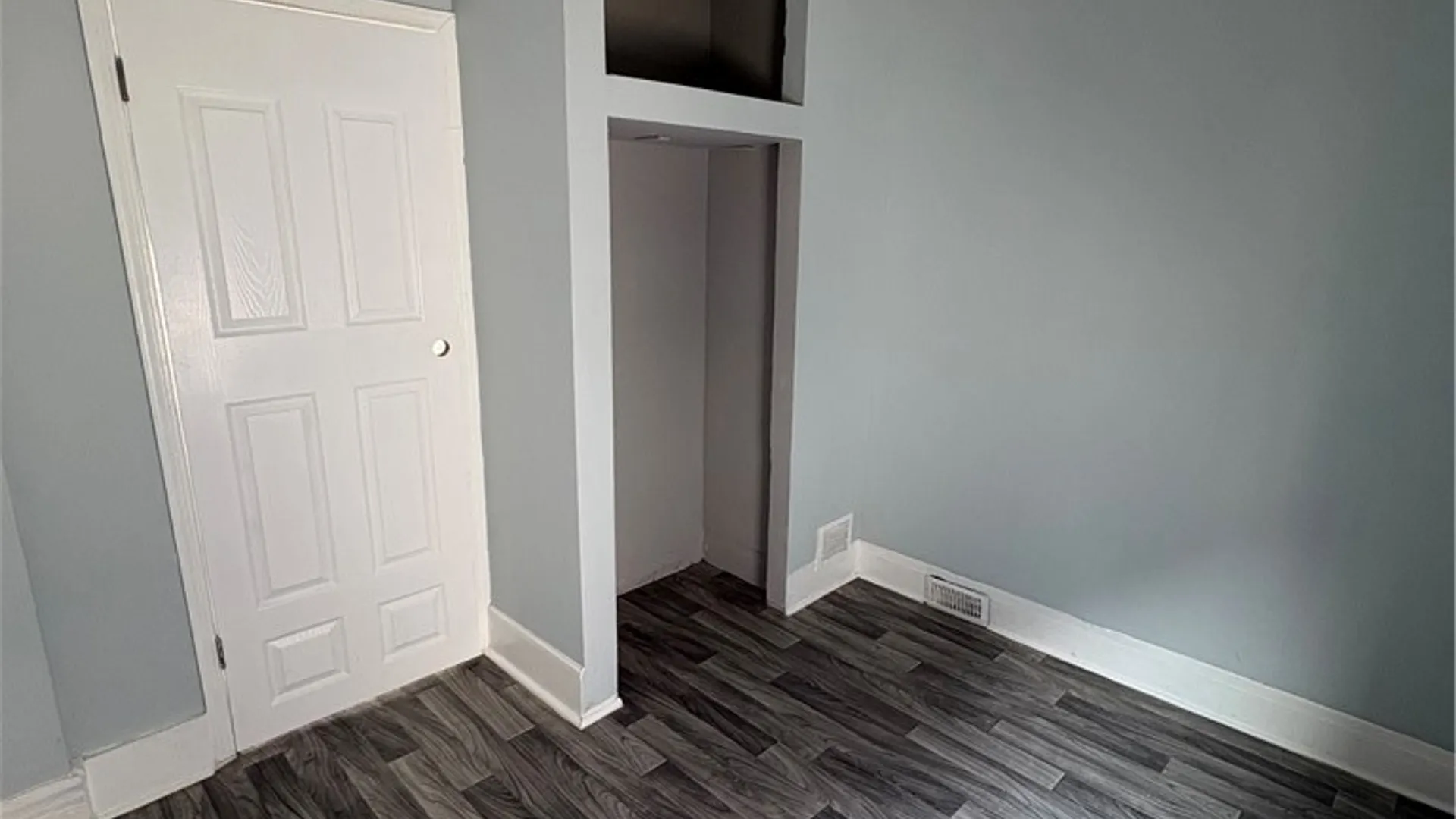 Property at 233 Laird Avenue, Buffalo, NY 14207 6