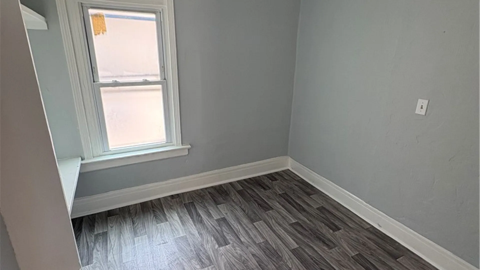 Property at 233 Laird Avenue, Buffalo, NY 14207 8