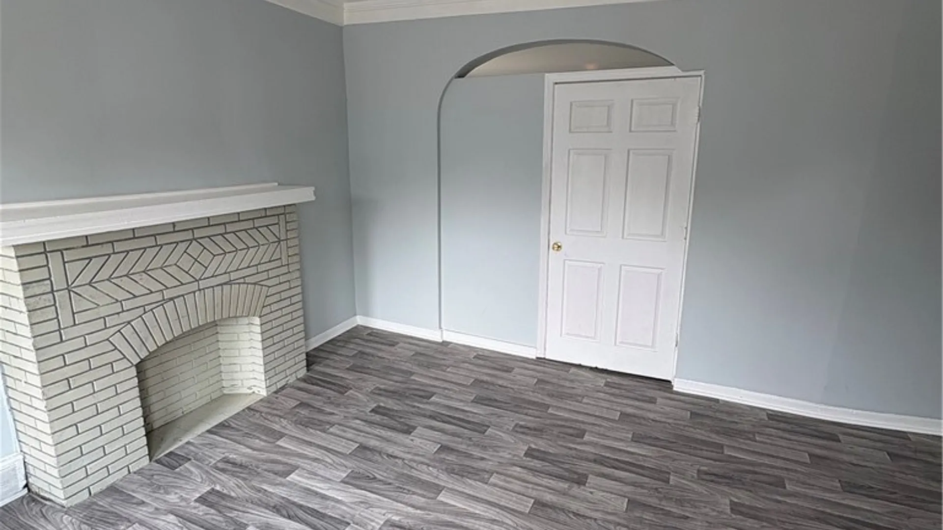 Property at 233 Laird Avenue, Buffalo, NY 14207 15