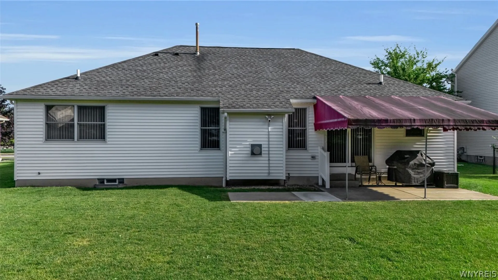 Property at 43 Woodgate Drive, Lancaster, NY 14086 34