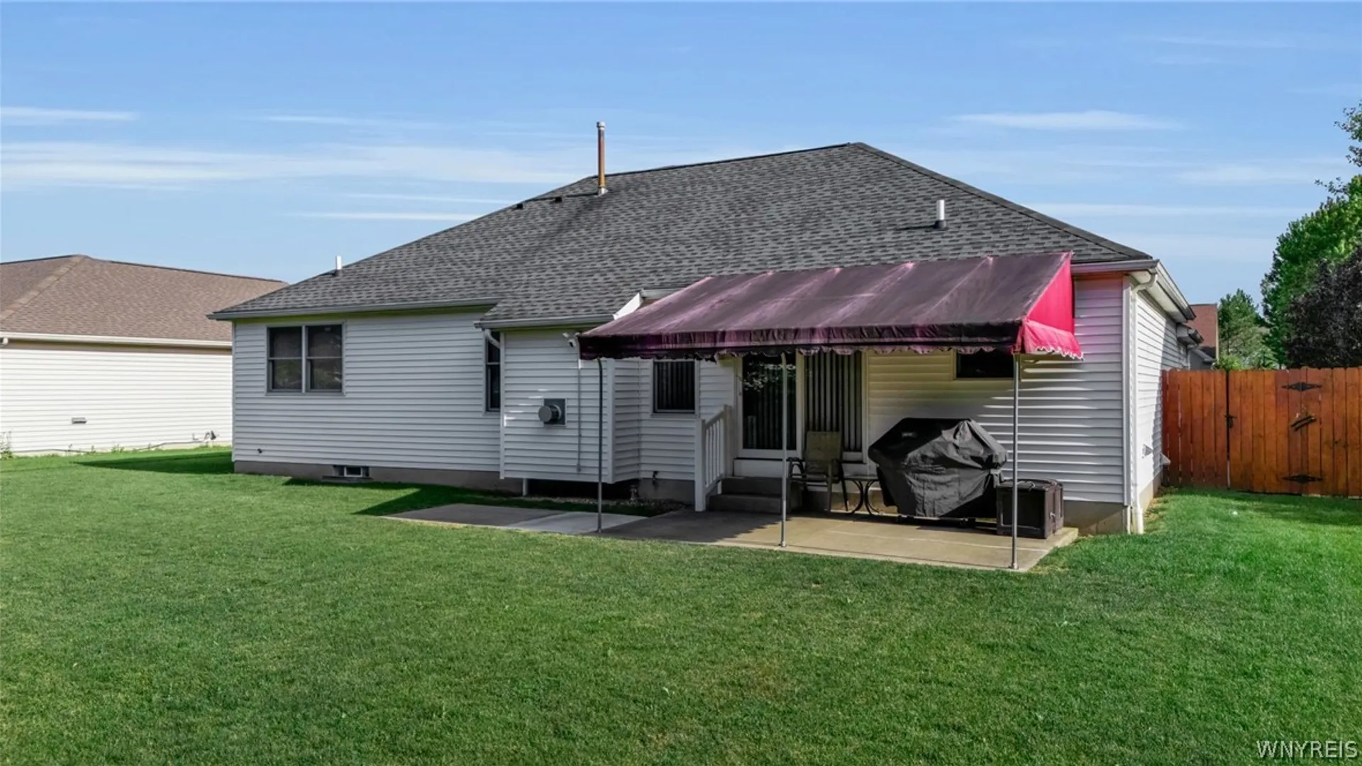 Property at 43 Woodgate Drive, Lancaster, NY 14086 36