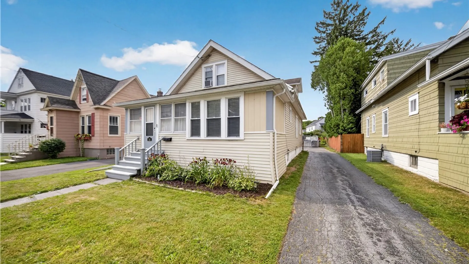 Property at 310 Roxford Road, Salina, NY 13208 3