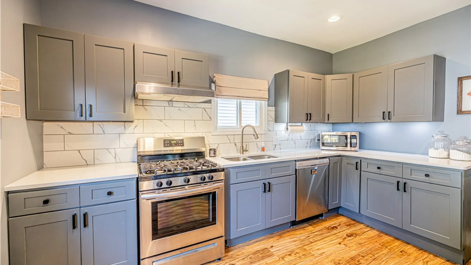 Property at 182 Whitfield Avenue, Buffalo, NY 14220 4