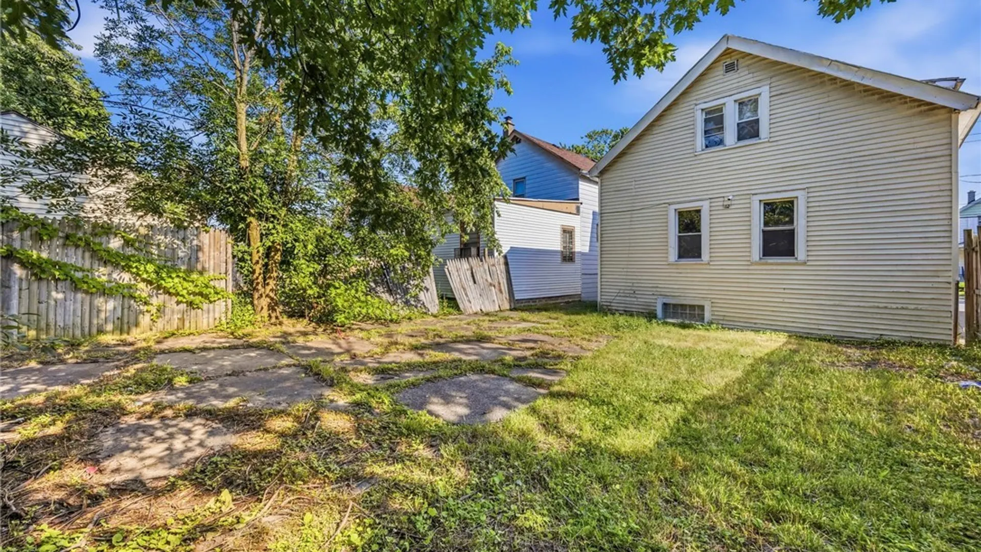 Property at 104 Millicent Avenue, Buffalo, NY 14215 33