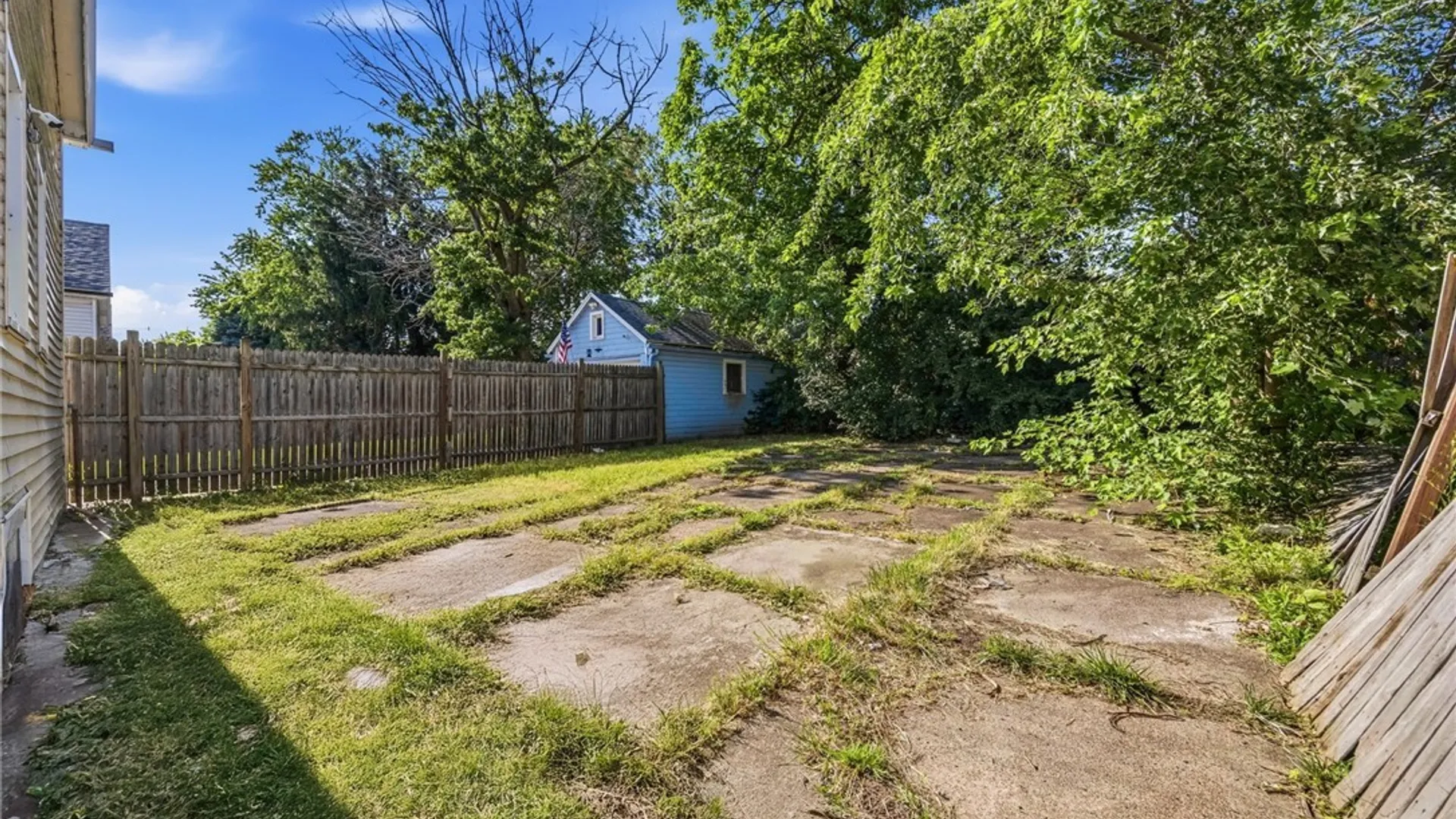 Property at 104 Millicent Avenue, Buffalo, NY 14215 34