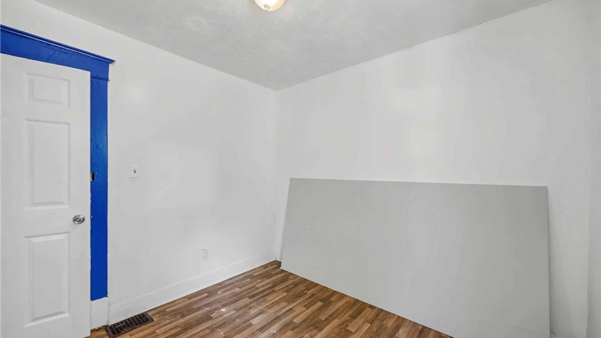 Property at 104 Millicent Avenue, Buffalo, NY 14215 9