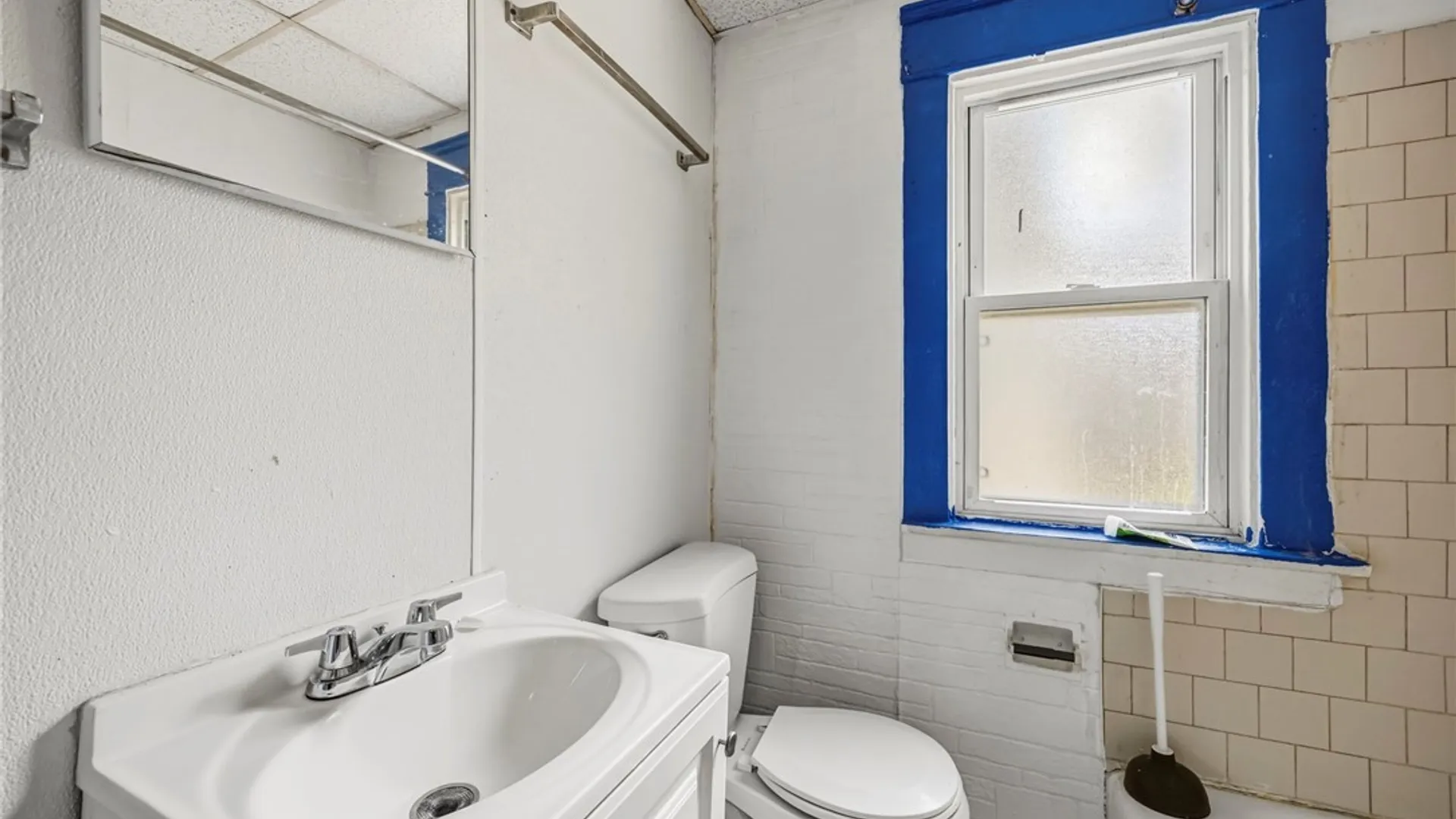 Property at 104 Millicent Avenue, Buffalo, NY 14215 16