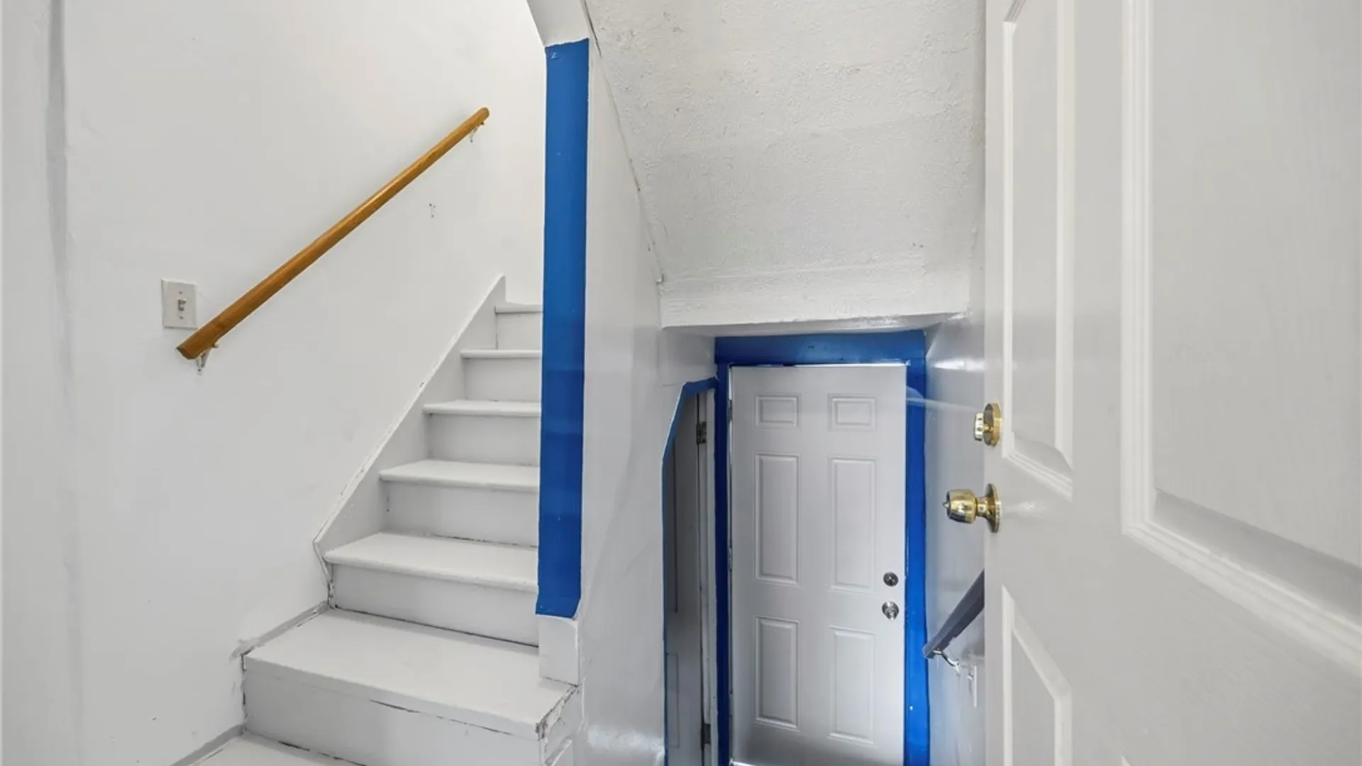 Property at 104 Millicent Avenue, Buffalo, NY 14215 18