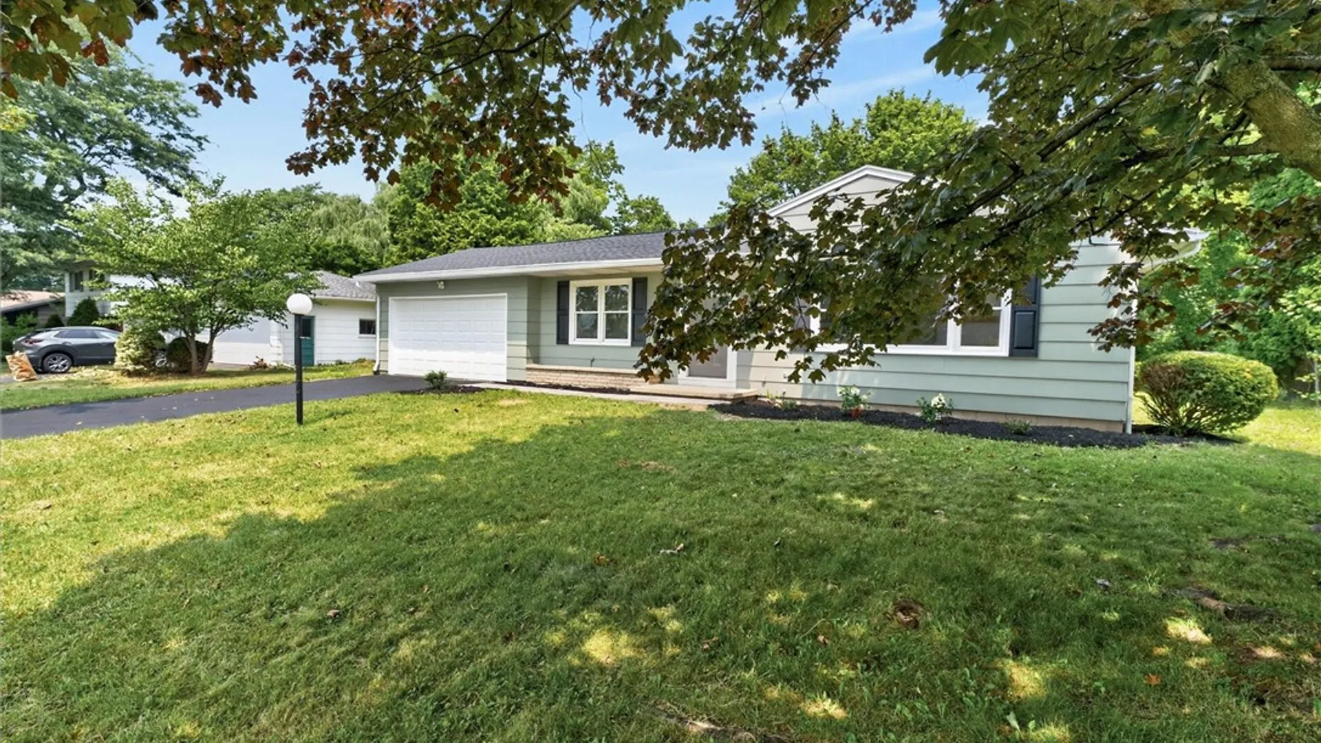 Property at 66 Dohrcrest Dr, Greece, NY 14612 2